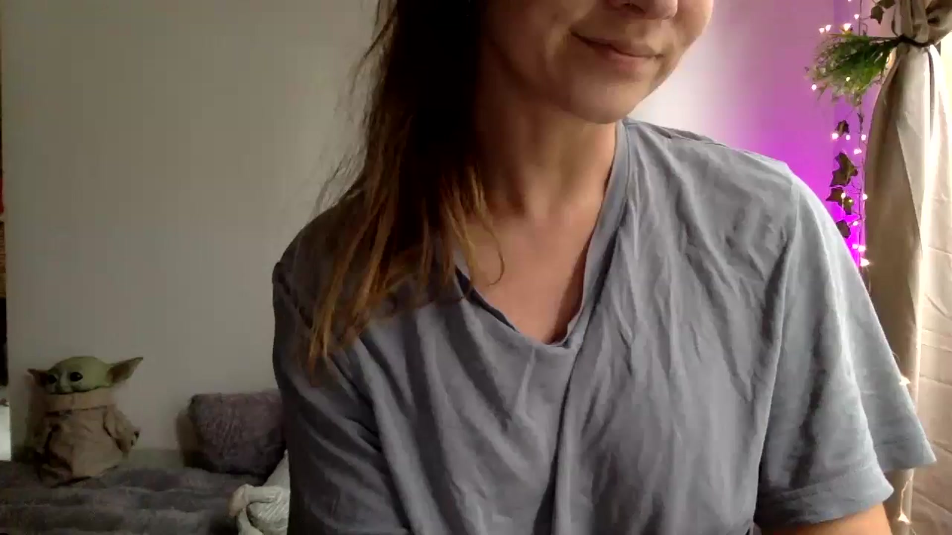 Gallery image thumbnail from Qi_ra's myfreecams stream on, 03/16/2025, 07:14 image 5 of 20