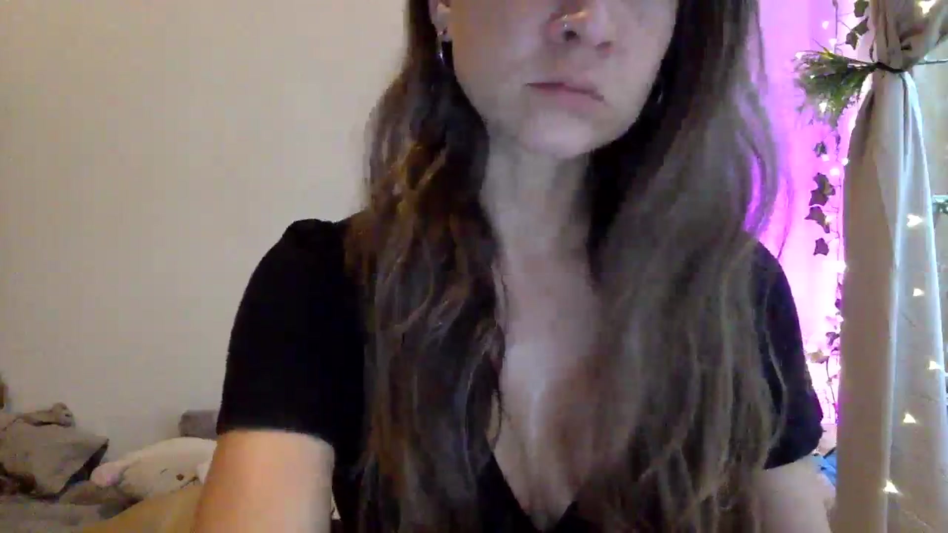 Gallery image thumbnail from Qi_ra's myfreecams stream on, 03/20/2025, 10:39 image 10 of 20