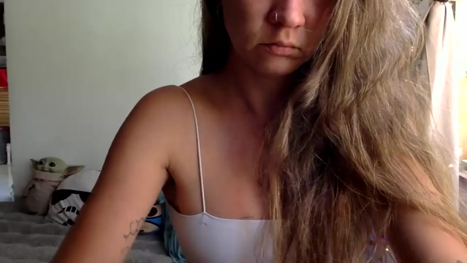 Gallery image thumbnail from Qi_ra's myfreecams stream on, 04/01/2025, 07:26 image 20 of 20