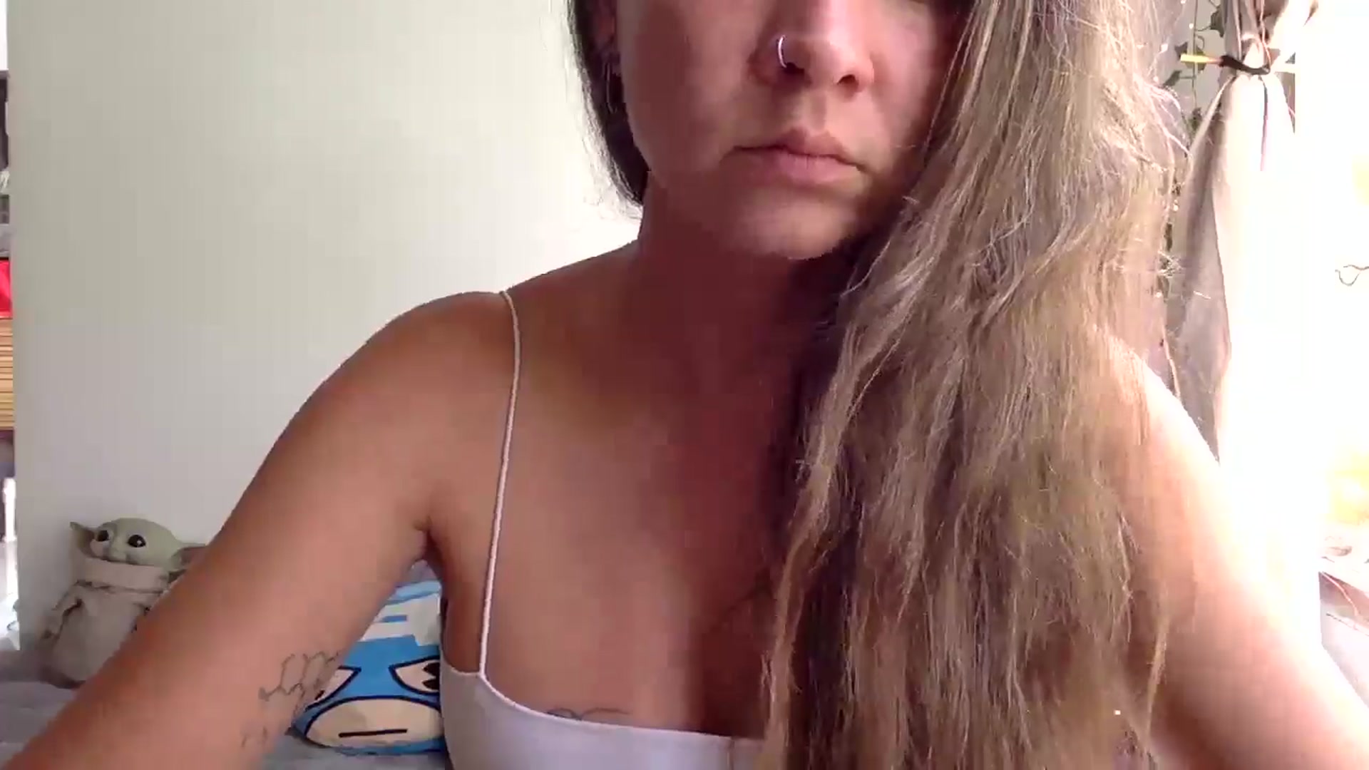 Gallery image thumbnail from Qi_ra's myfreecams stream on, 04/01/2025, 07:26 image 2 of 20