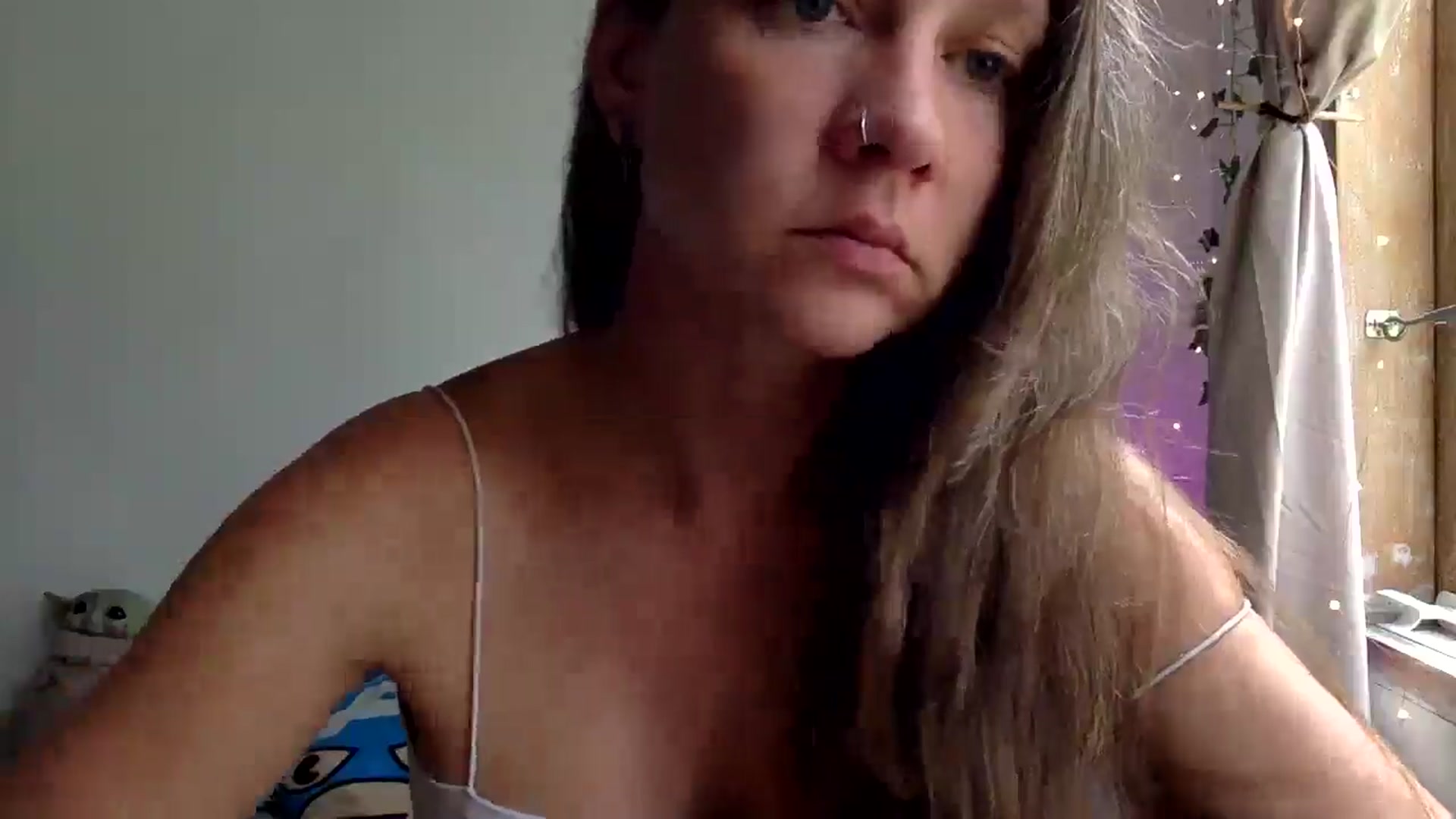 Gallery image thumbnail from Qi_ra's myfreecams stream on, 04/01/2025, 07:26 image 7 of 20