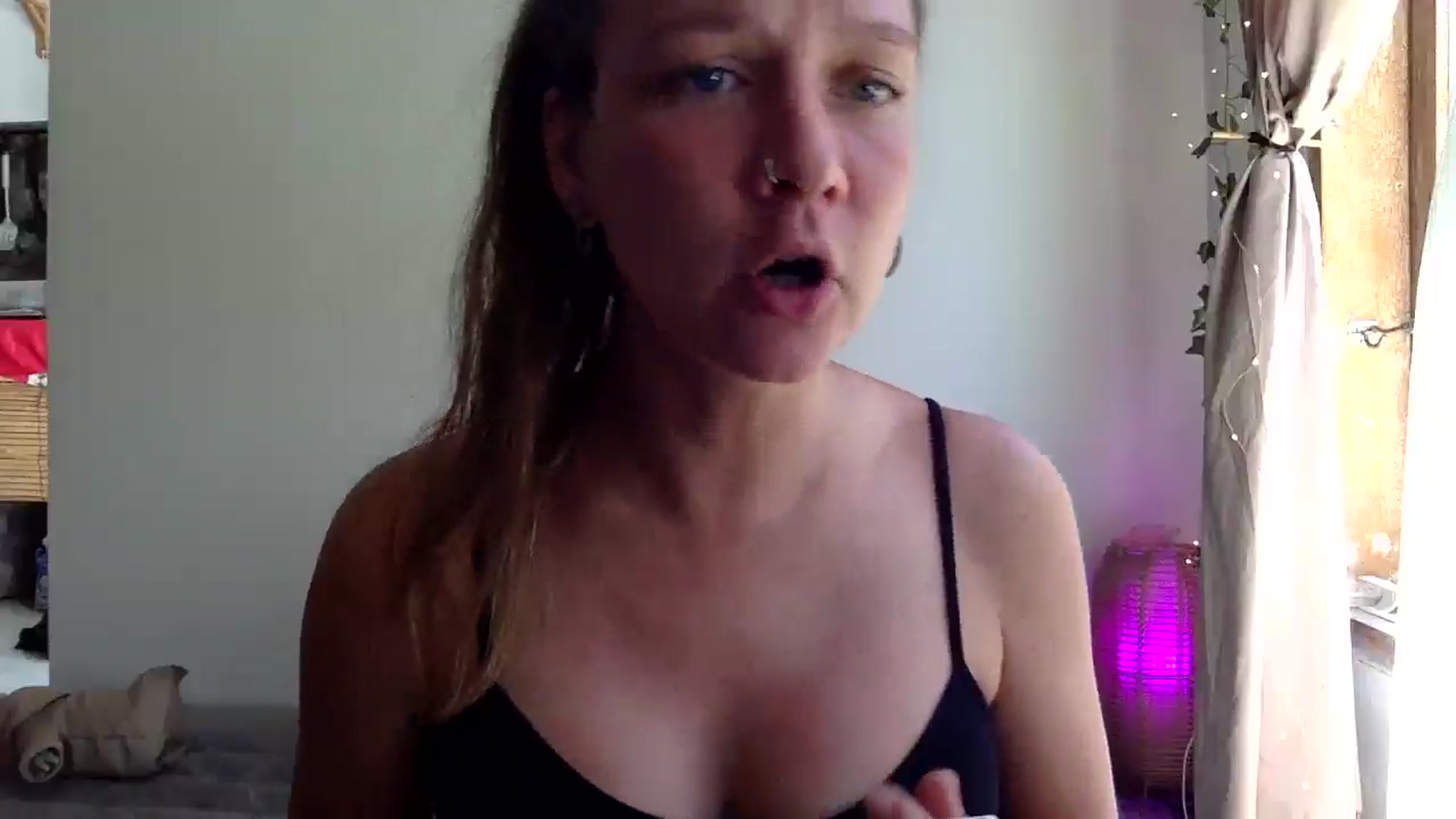 Gallery image thumbnail from Qi_ra's myfreecams stream on, 04/07/2025, 06:34 image 3 of 20