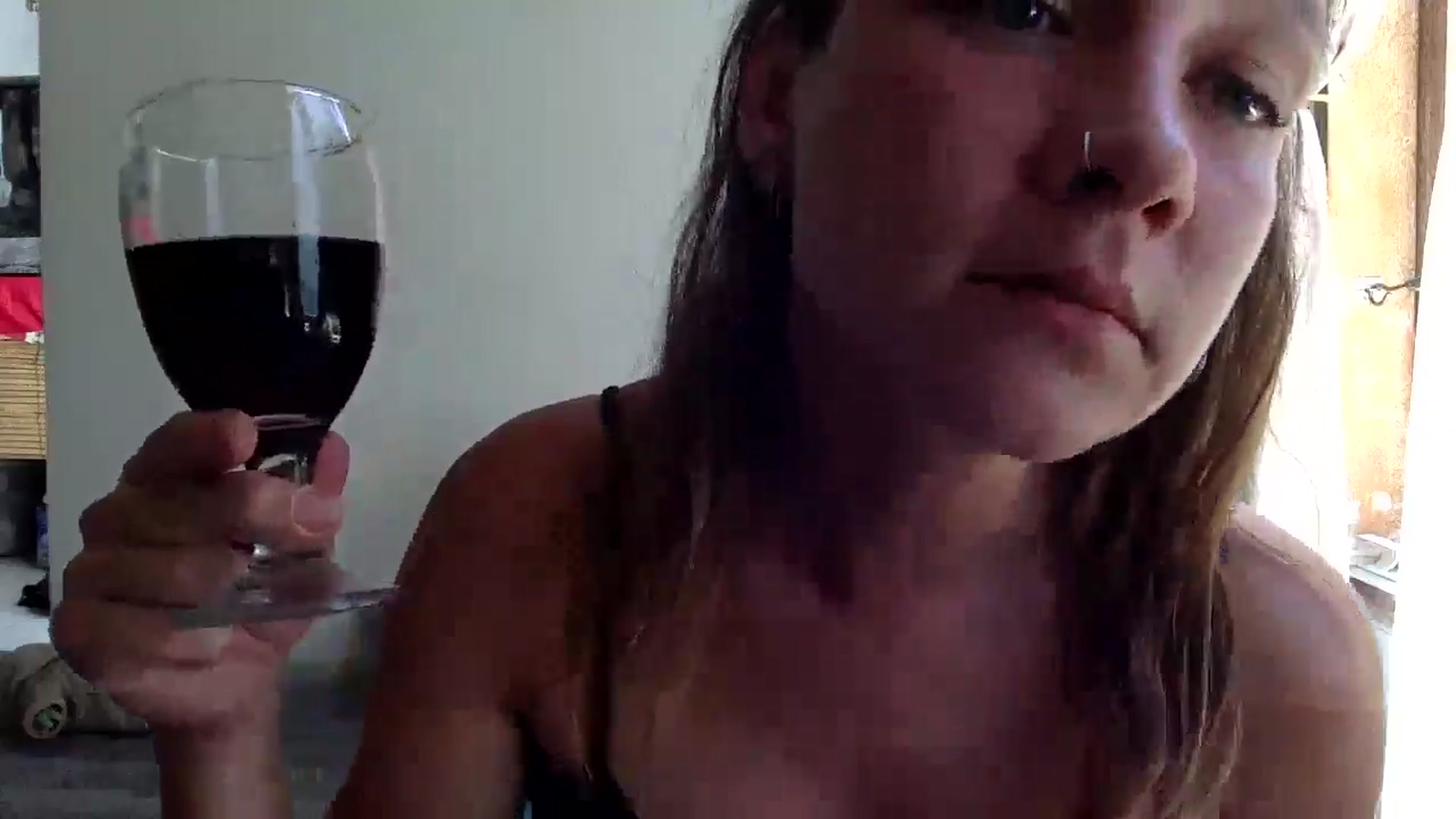 Gallery image thumbnail from Qi_ra's myfreecams stream on, 04/07/2025, 06:34 image 8 of 20