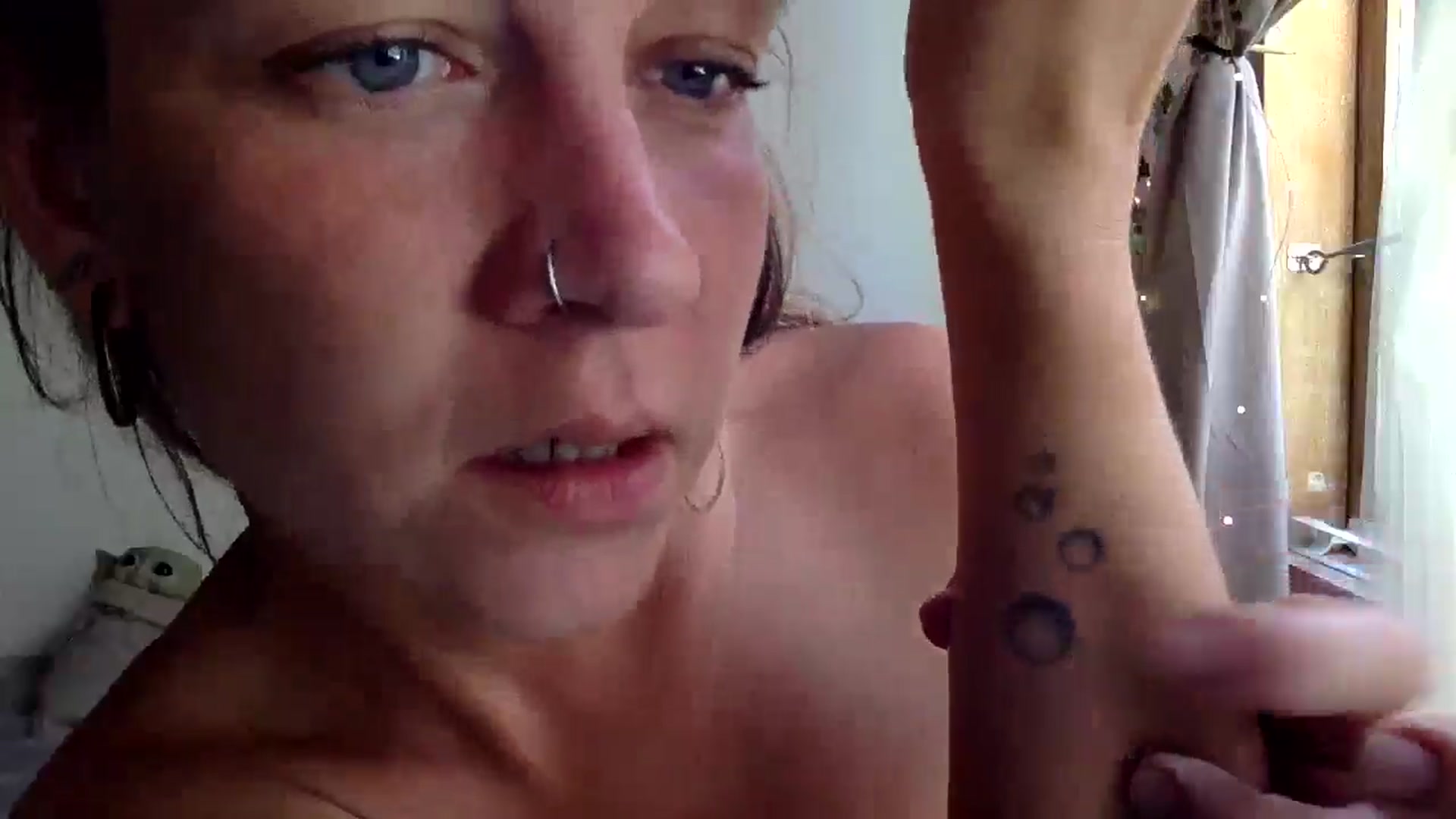 Gallery image thumbnail from Qi_ra's myfreecams stream on, 04/07/2025, 08:22 image 3 of 20