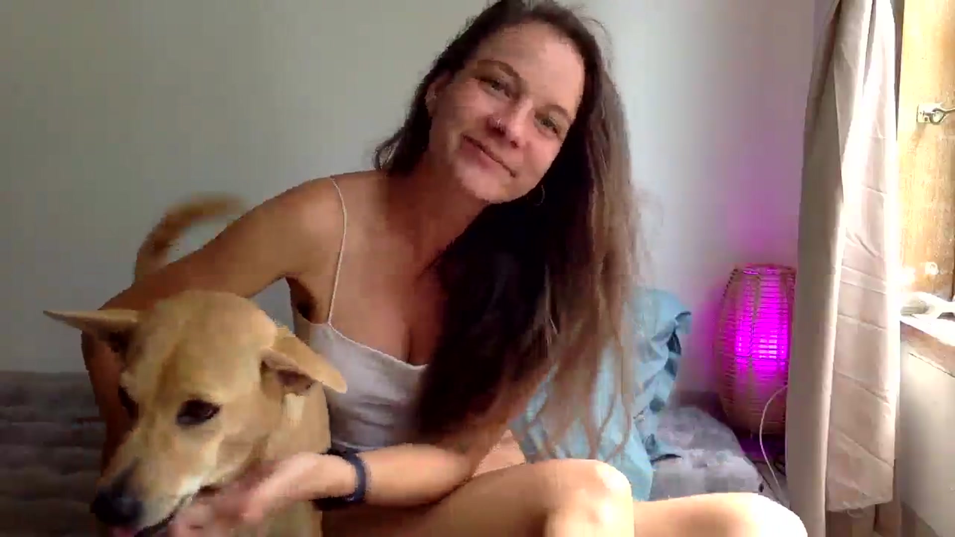 Gallery image thumbnail from Qi_ra's myfreecams stream on, 04/14/2025, 05:28 image 2 of 20