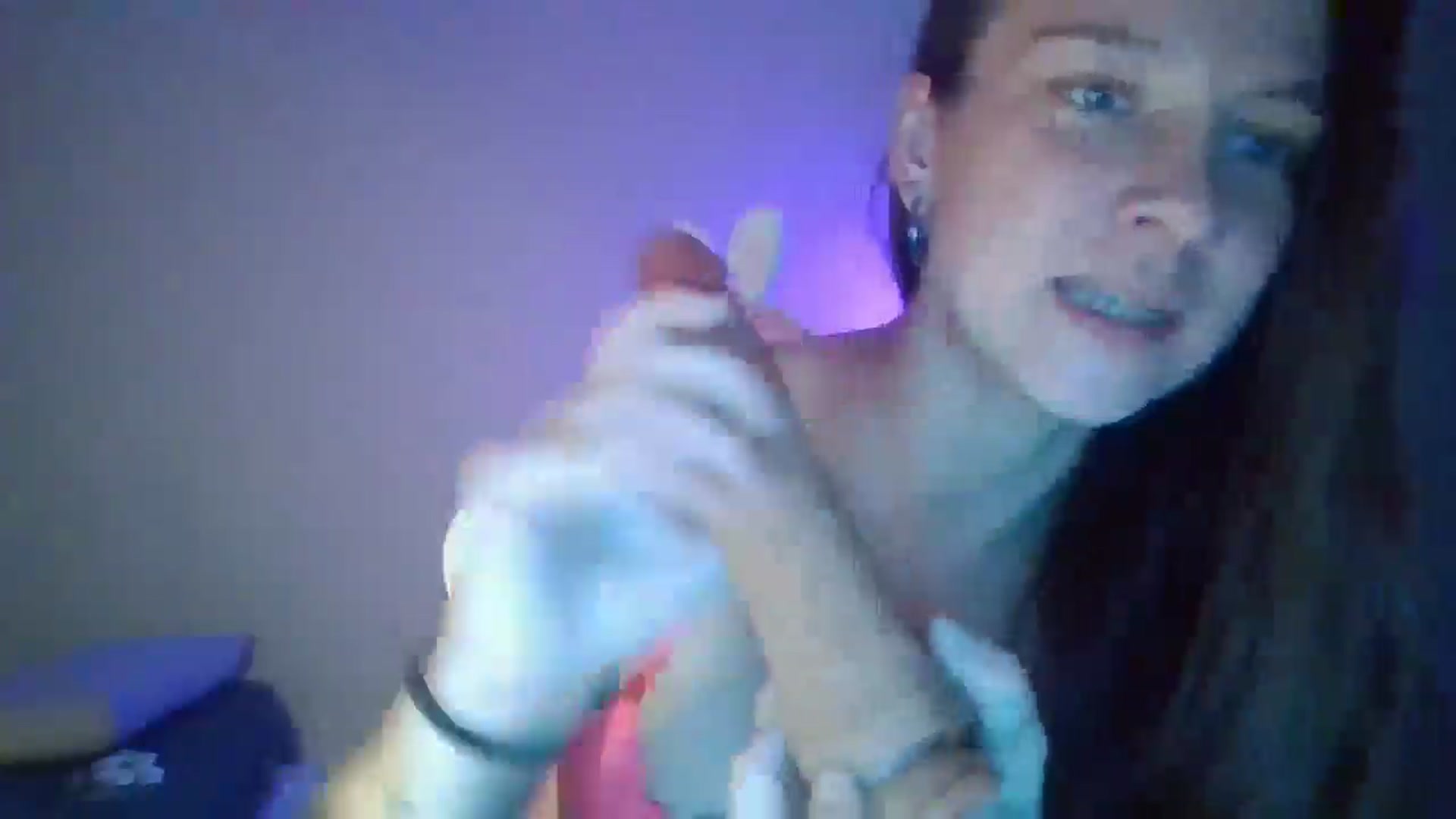 Gallery image thumbnail from Qi_ra's myfreecams stream on, 04/27/2025, 10:57 image 6 of 20