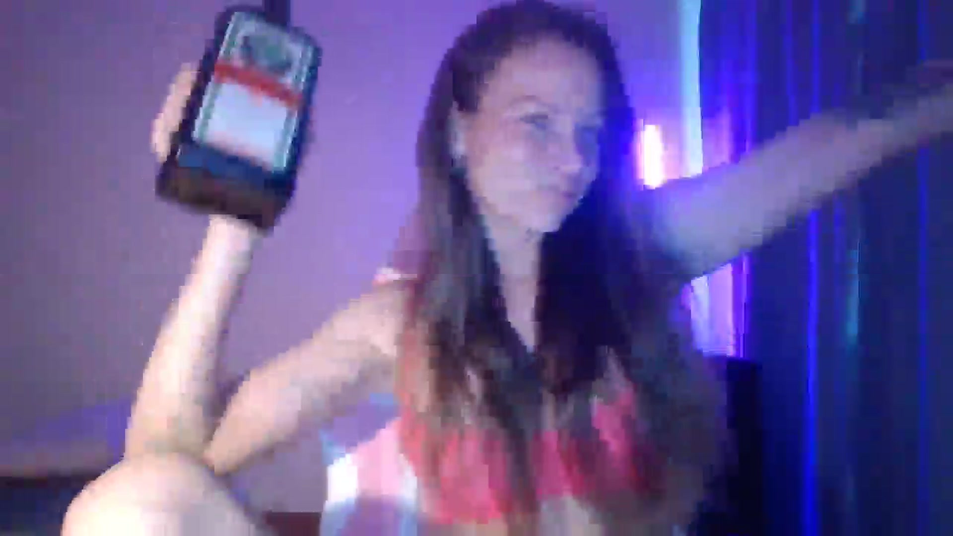 Gallery image thumbnail from Qi_ra's myfreecams stream on, 04/27/2025, 11:26 image 7 of 20