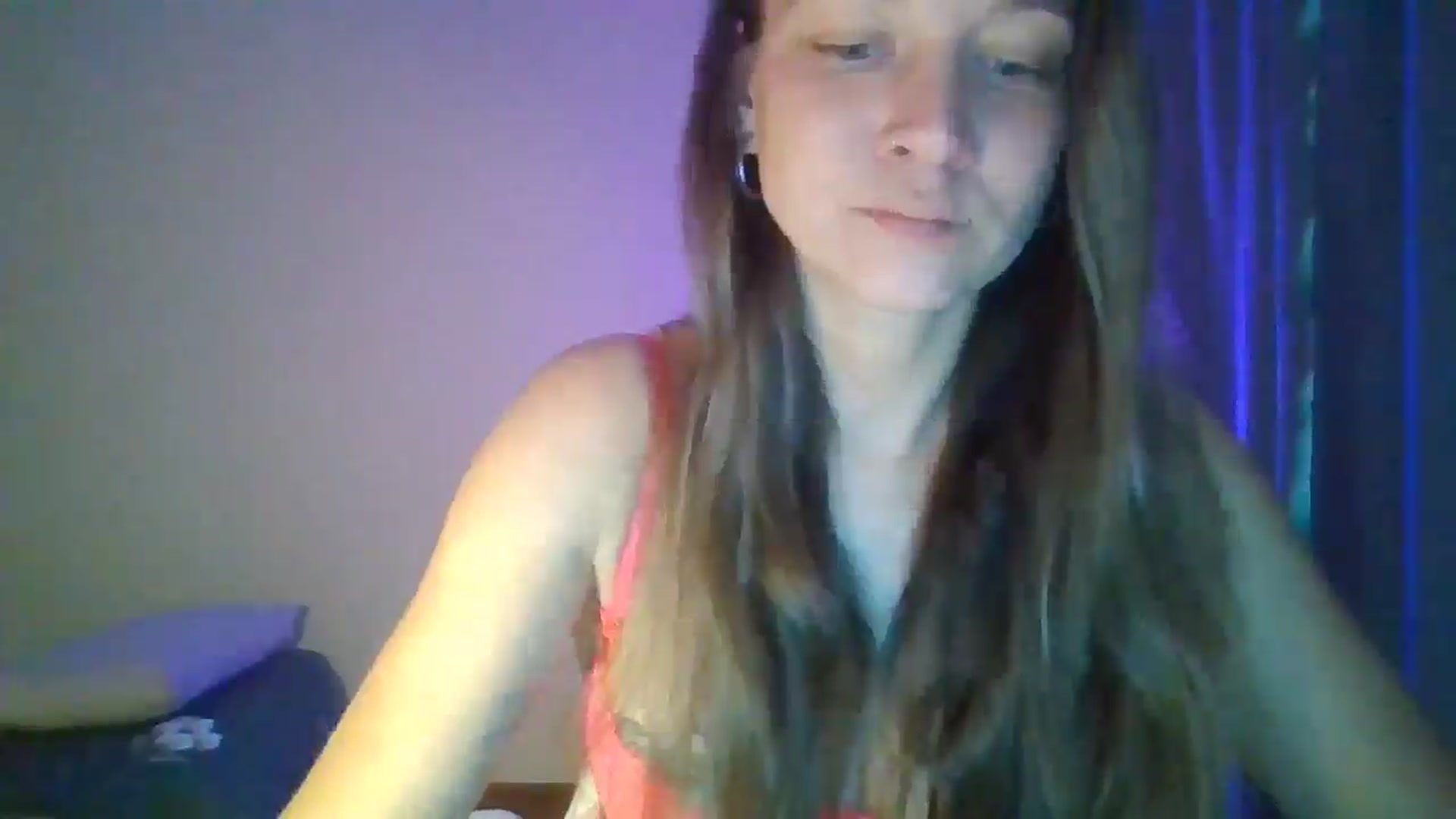 Gallery image thumbnail from Qi_ra's myfreecams stream on, 04/27/2025, 11:26 image 5 of 20