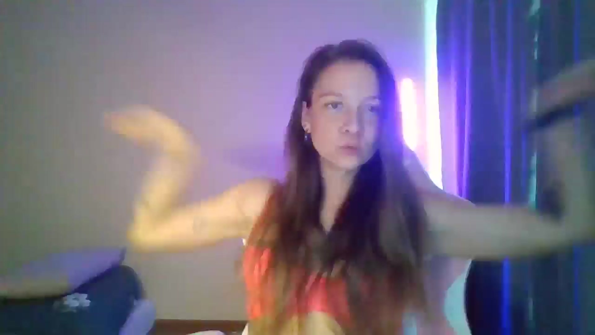 Gallery image thumbnail from Qi_ra's myfreecams stream on, 04/27/2025, 11:26 image 1 of 20