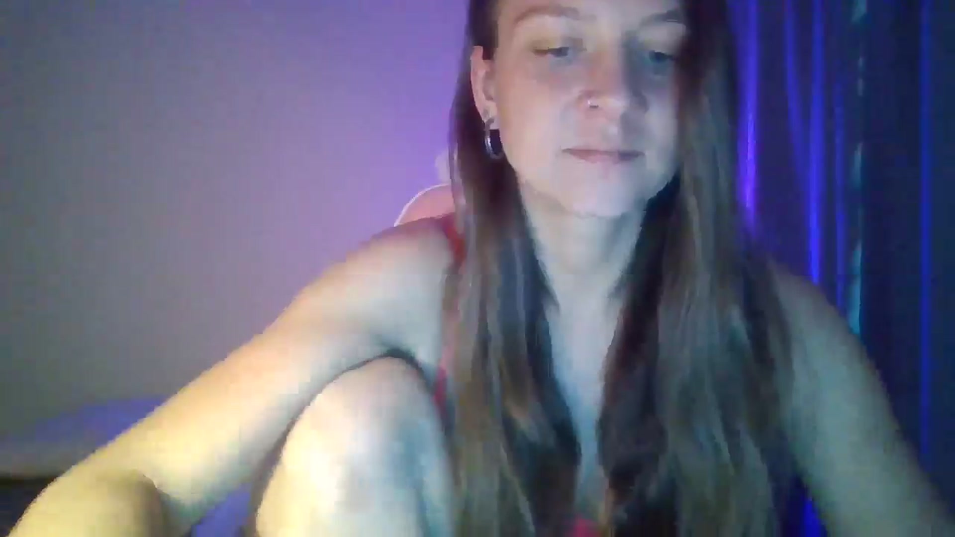Gallery image thumbnail from Qi_ra's myfreecams stream on, 04/27/2025, 11:26 image 8 of 20