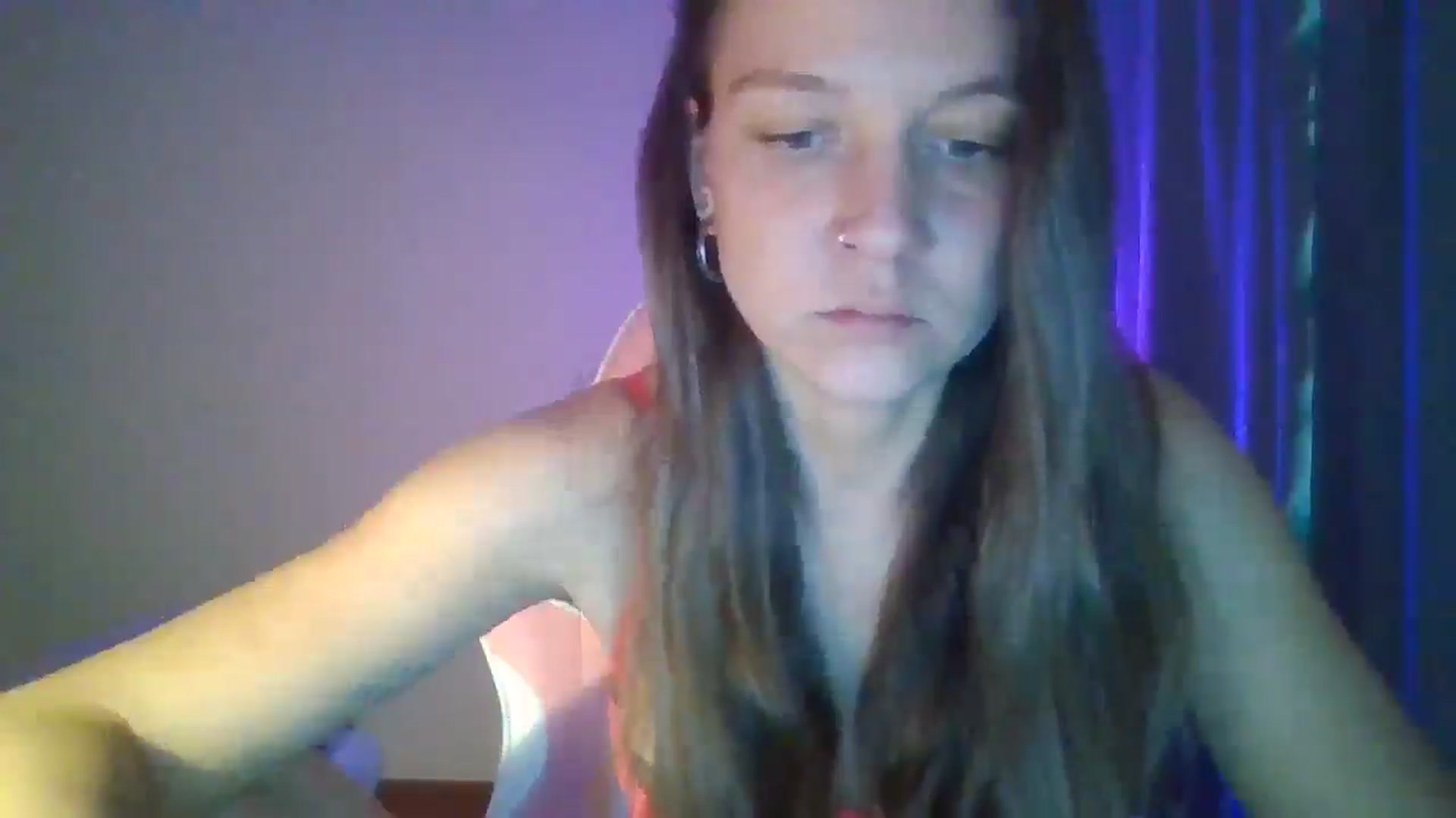 Gallery image thumbnail from Qi_ra's myfreecams stream on, 04/27/2025, 11:26 image 15 of 20