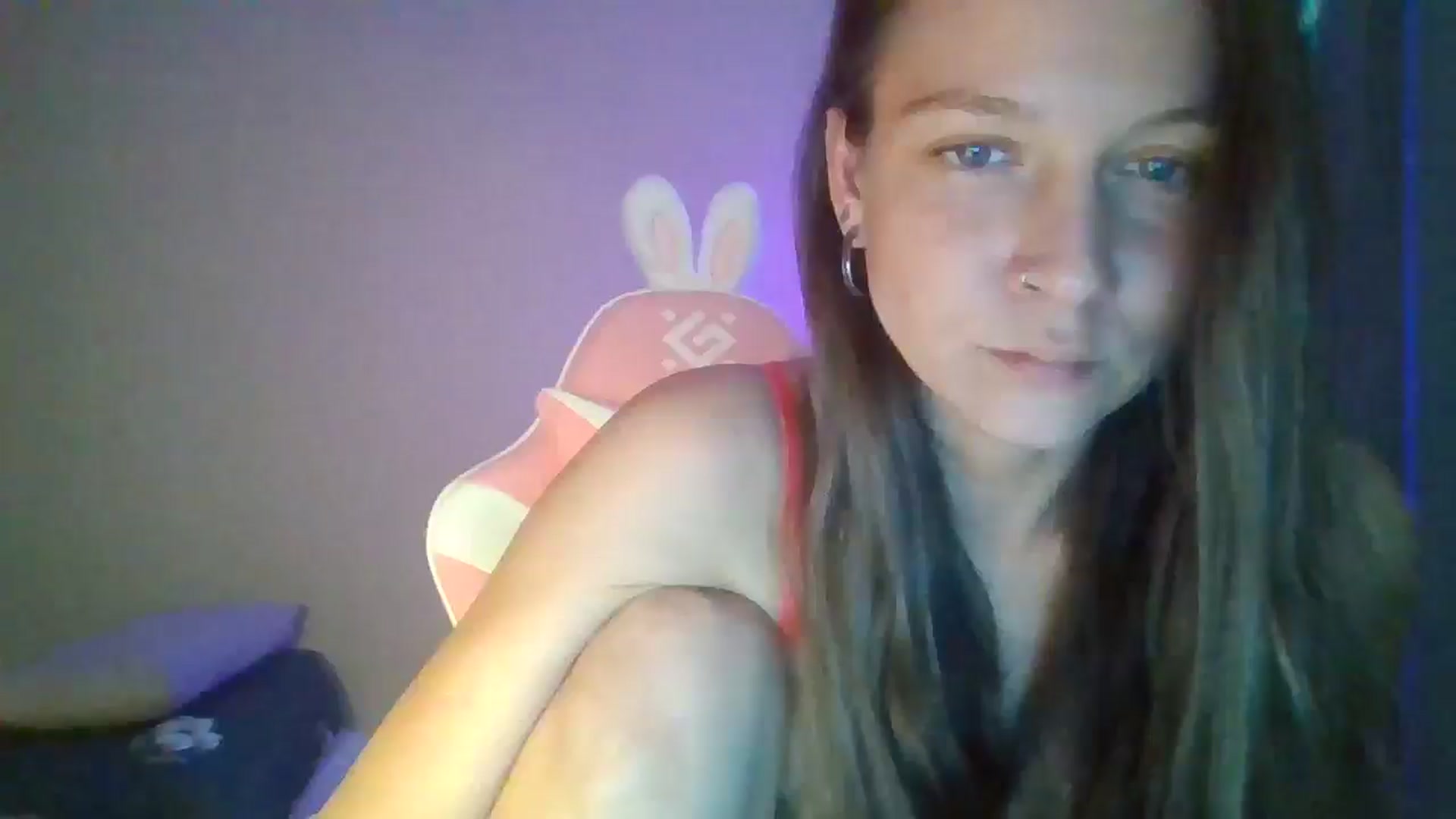 Gallery image thumbnail from Qi_ra's myfreecams stream on, 04/27/2025, 11:54 image 5 of 20