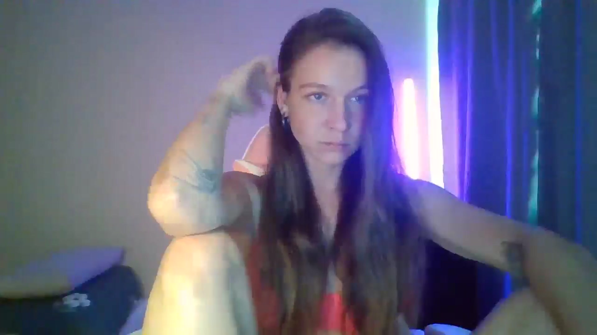 Gallery image thumbnail from Qi_ra's myfreecams stream on, 04/27/2025, 11:54 image 11 of 20