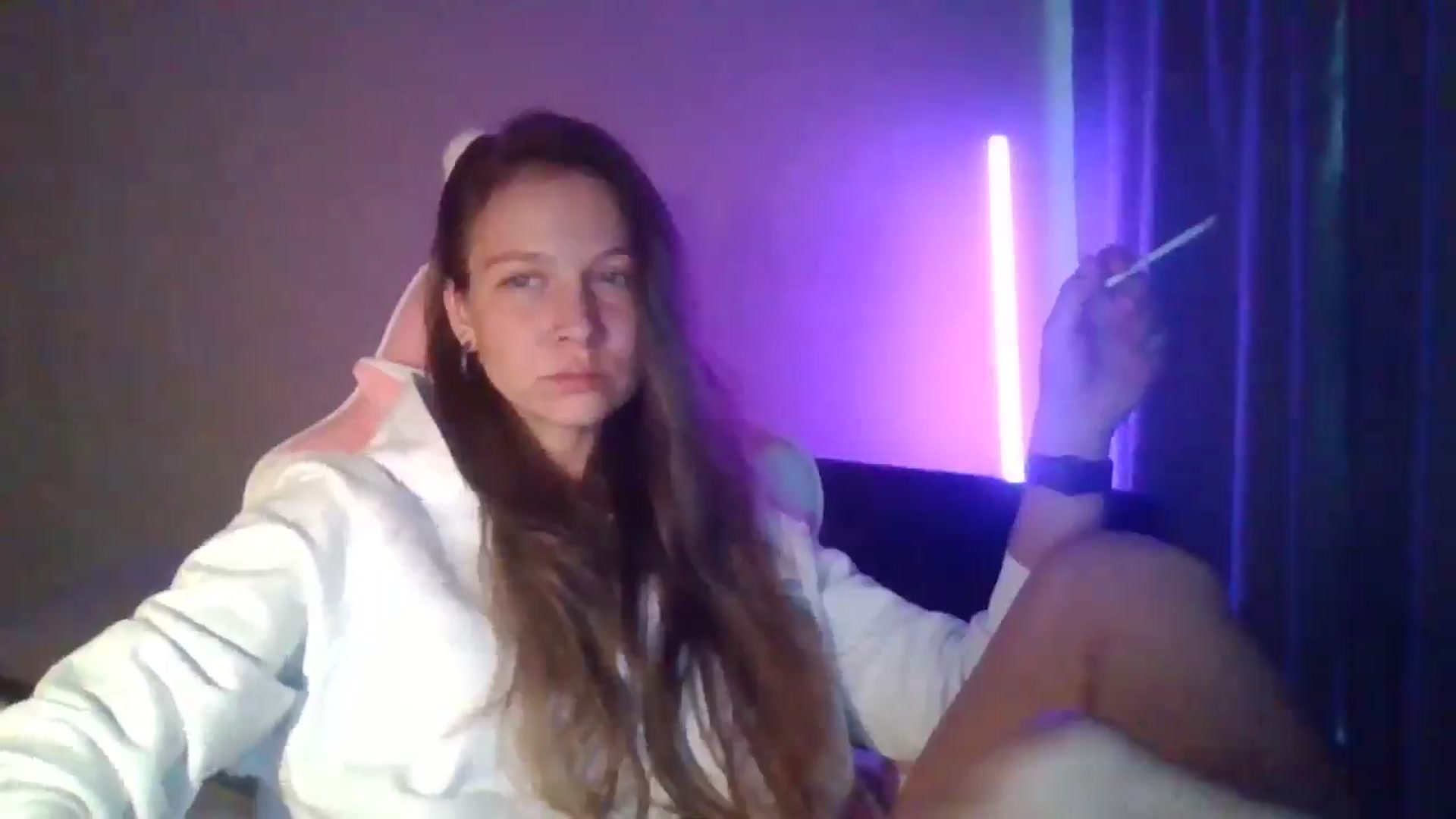 Gallery image thumbnail from Qi_ra's myfreecams stream on, 04/27/2025, 15:02 image 5 of 20