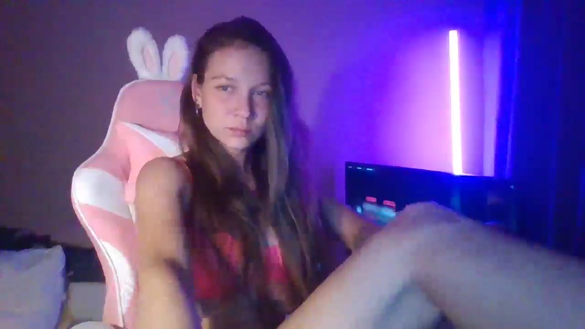 Gallery image thumbnail from Qi_ra's myfreecams stream on, 04/27/2025, 17:53 image 13 of 20