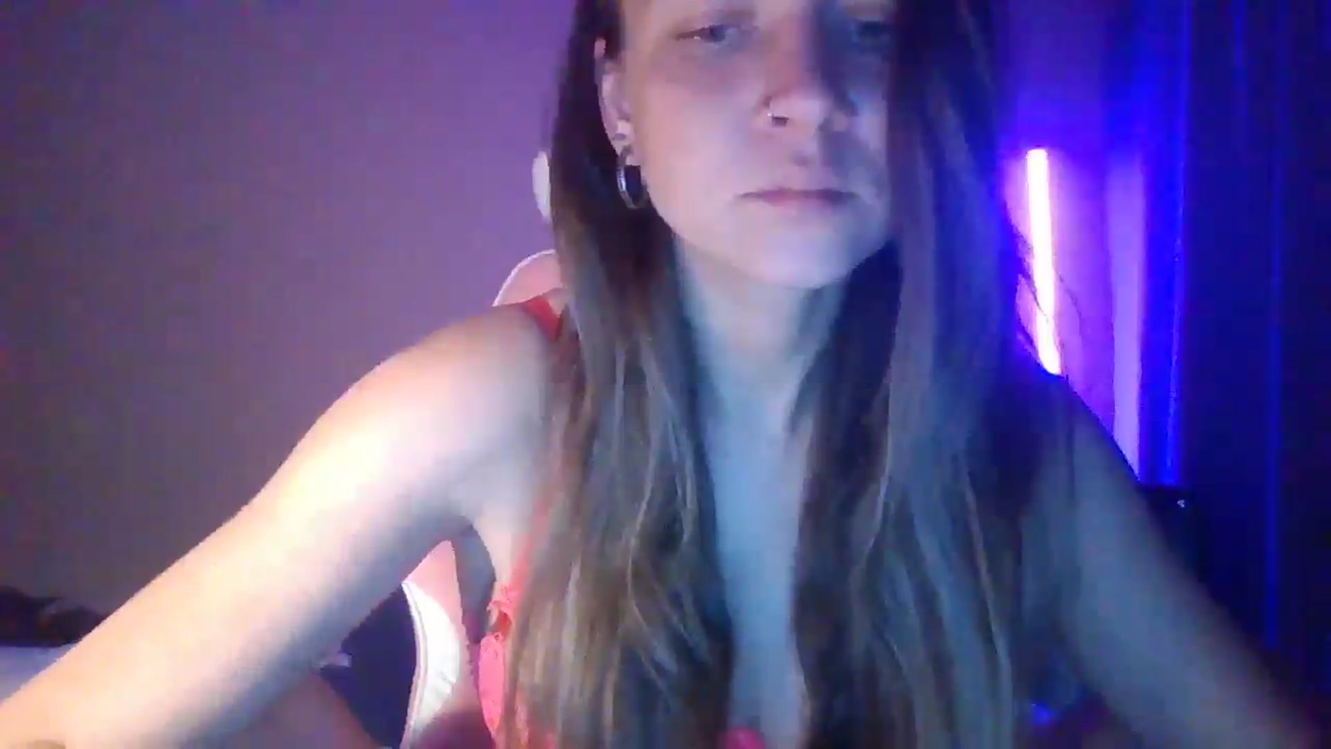 Gallery image thumbnail from Qi_ra's myfreecams stream on, 04/27/2025, 17:53 image 8 of 20