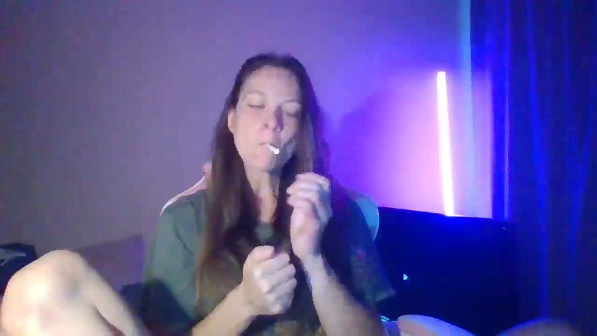 Gallery image thumbnail from Qi_ra's myfreecams stream on, 04/28/2025, 06:21 image 13 of 20