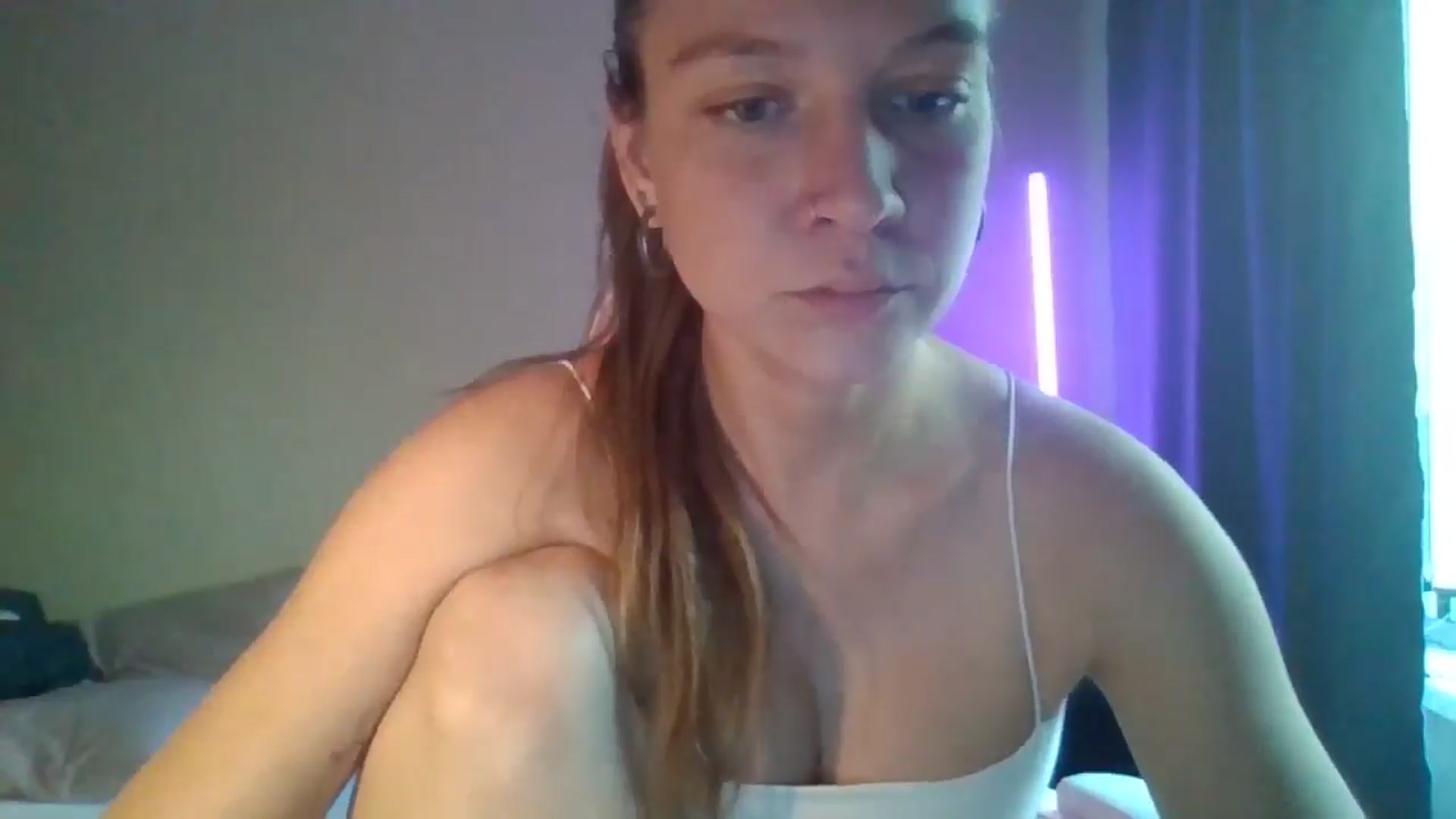 Gallery image thumbnail from Qi_ra's myfreecams stream on, 04/28/2025, 07:54 image 11 of 20