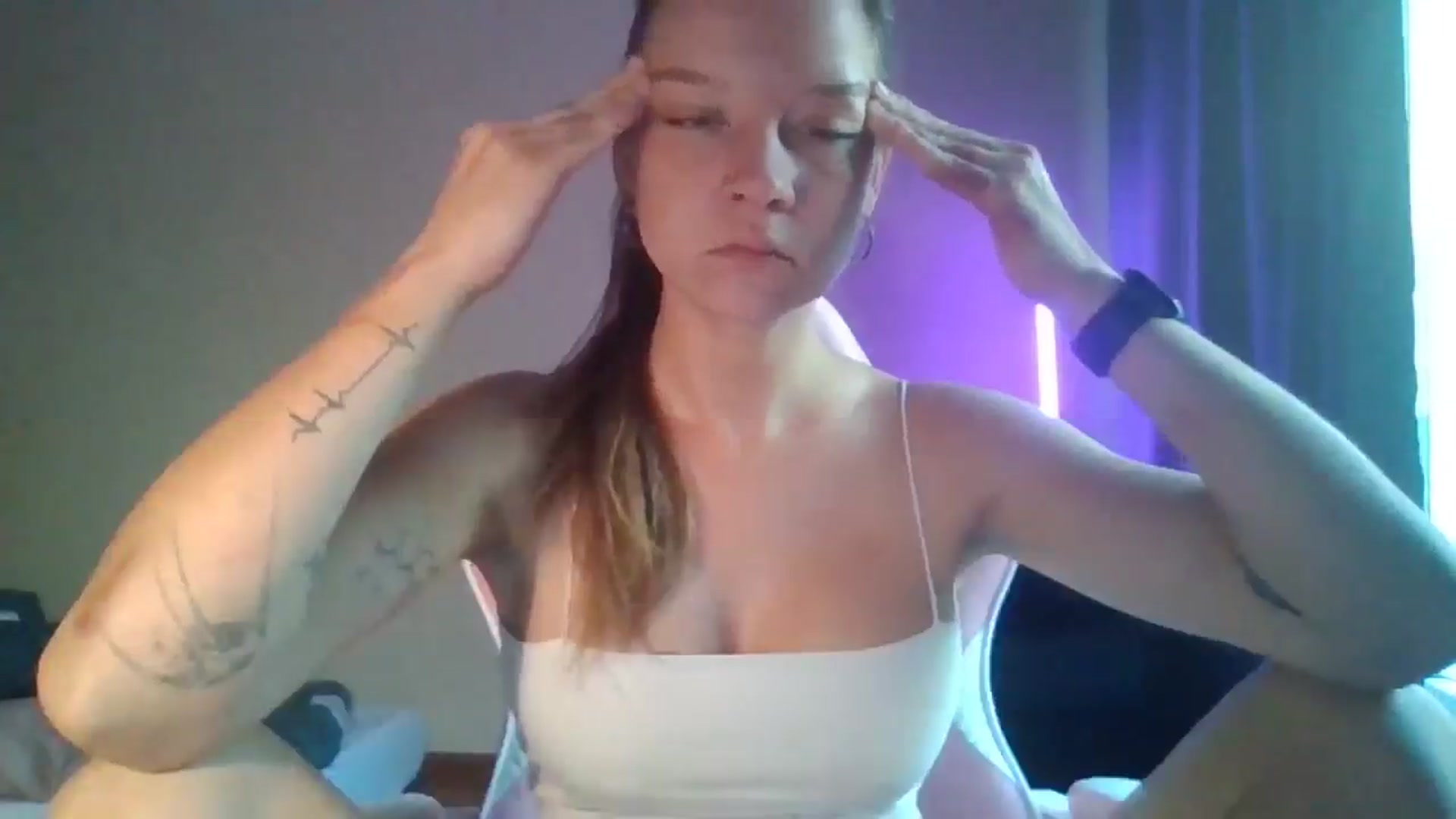 Gallery image thumbnail from Qi_ra's myfreecams stream on, 04/28/2025, 07:54 image 20 of 20
