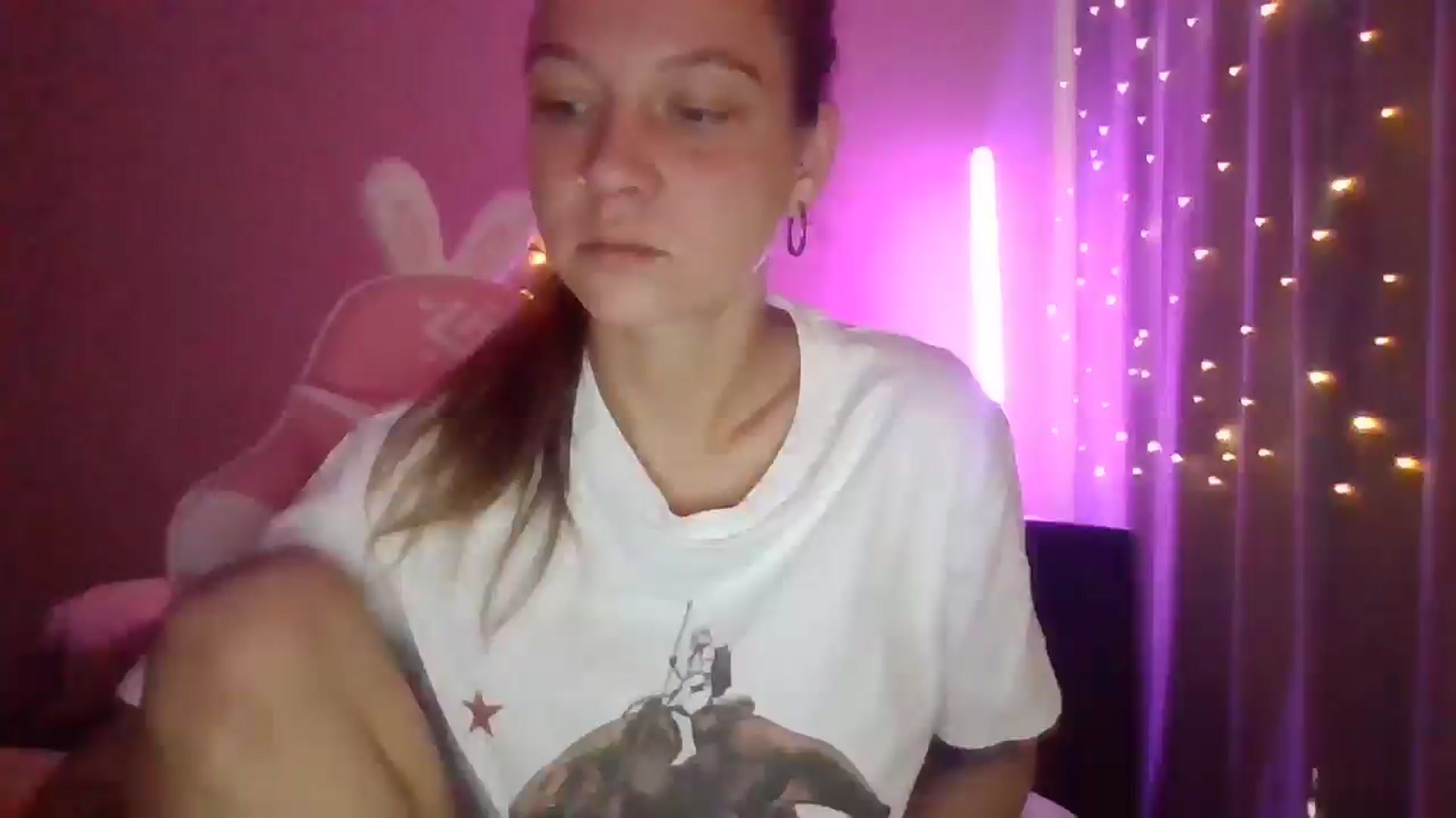 Gallery image thumbnail from Qi_ra's myfreecams stream on, 04/29/2025, 07:35 image 1 of 20