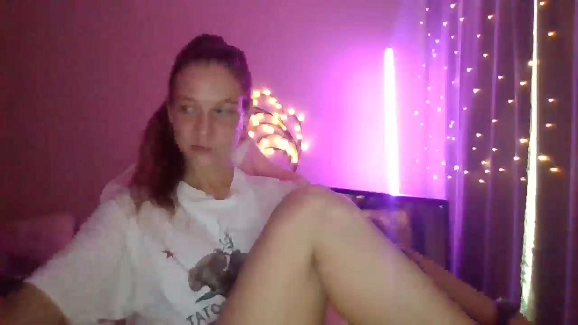 Gallery image thumbnail from Qi_ra's myfreecams stream on, 04/29/2025, 16:06 image 18 of 20