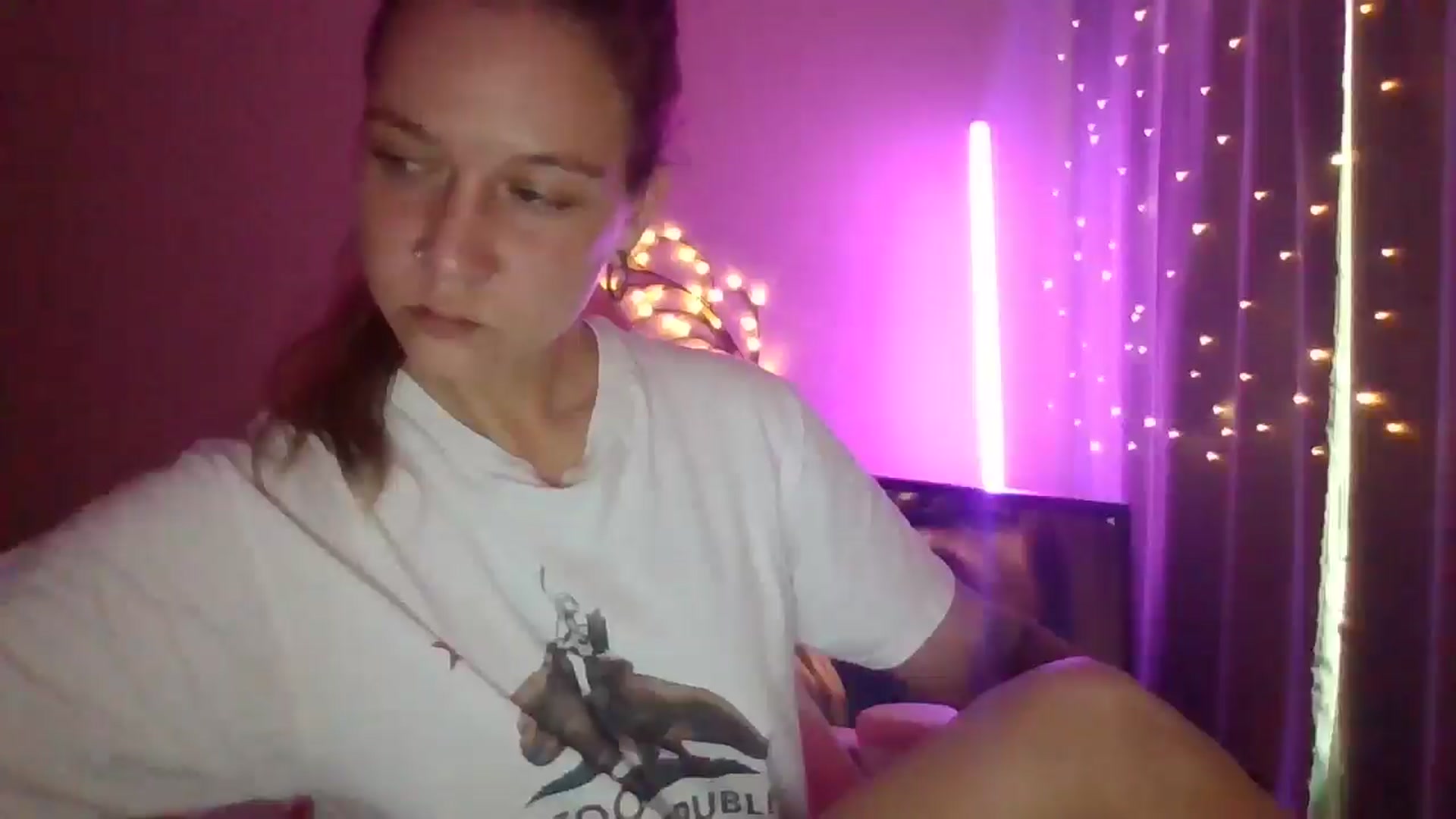 Gallery image thumbnail from Qi_ra's myfreecams stream on, 04/29/2025, 16:06 image 19 of 20