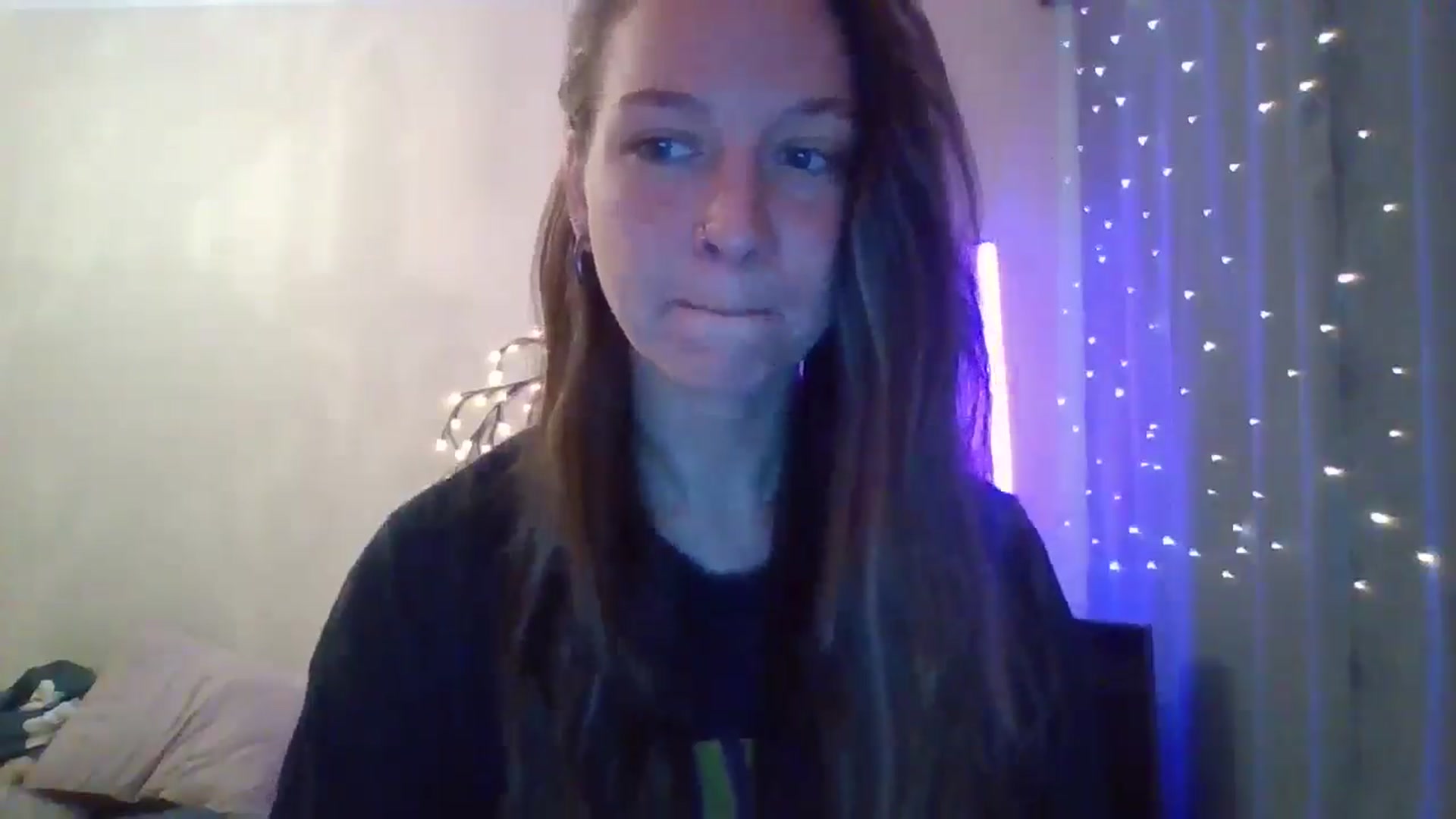 Gallery image thumbnail from Qi_ra's myfreecams stream on, 04/30/2025, 06:59 image 8 of 20