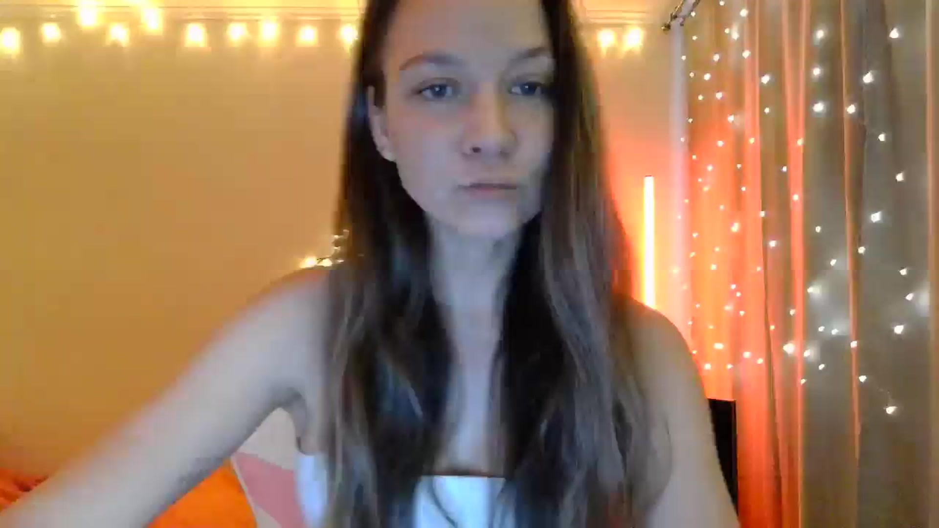 Gallery image thumbnail from Qi_ra's myfreecams stream on, 05/06/2025, 06:58 image 8 of 20
