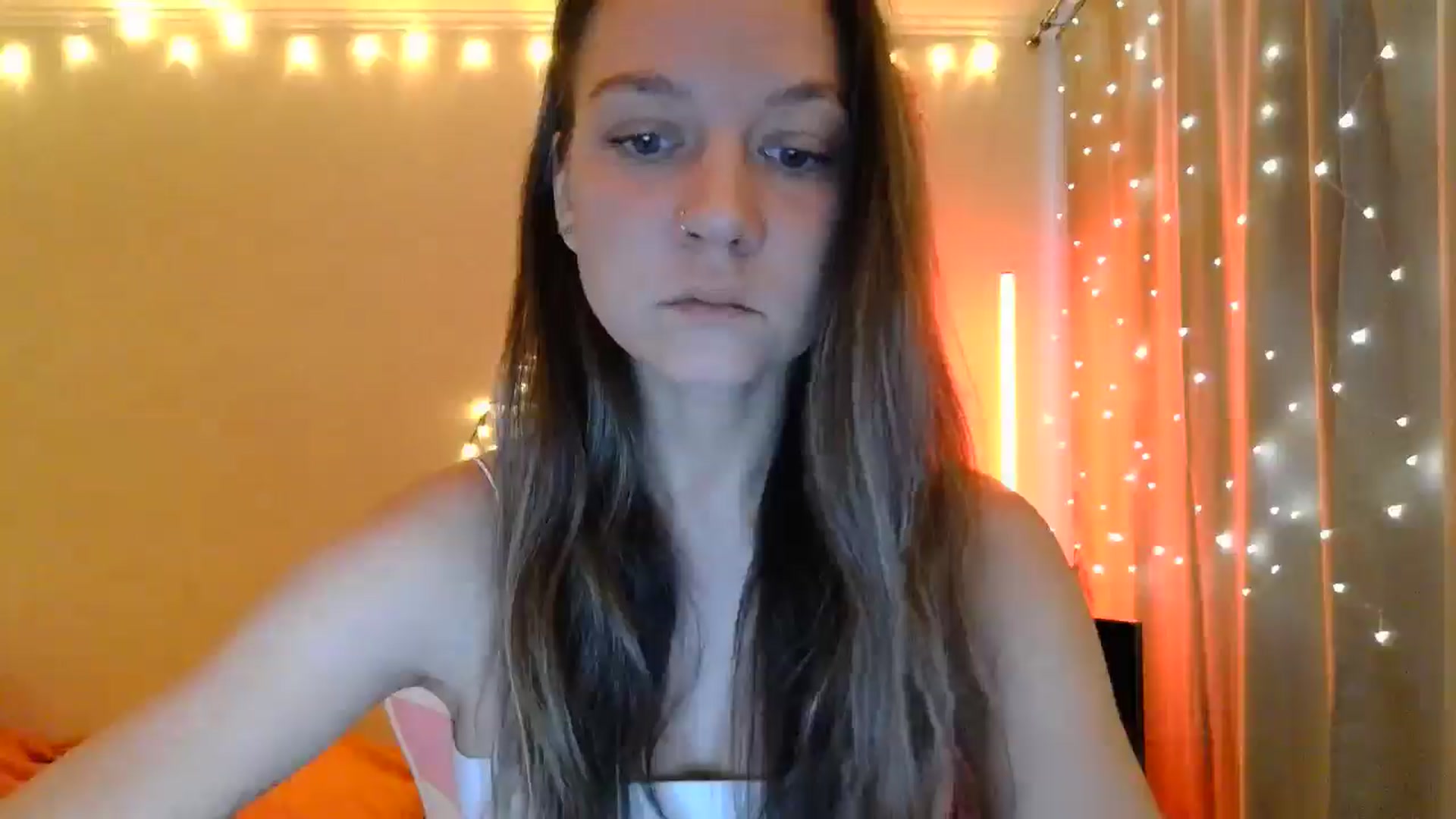 Gallery image thumbnail from Qi_ra's myfreecams stream on, 05/06/2025, 06:58 image 9 of 20