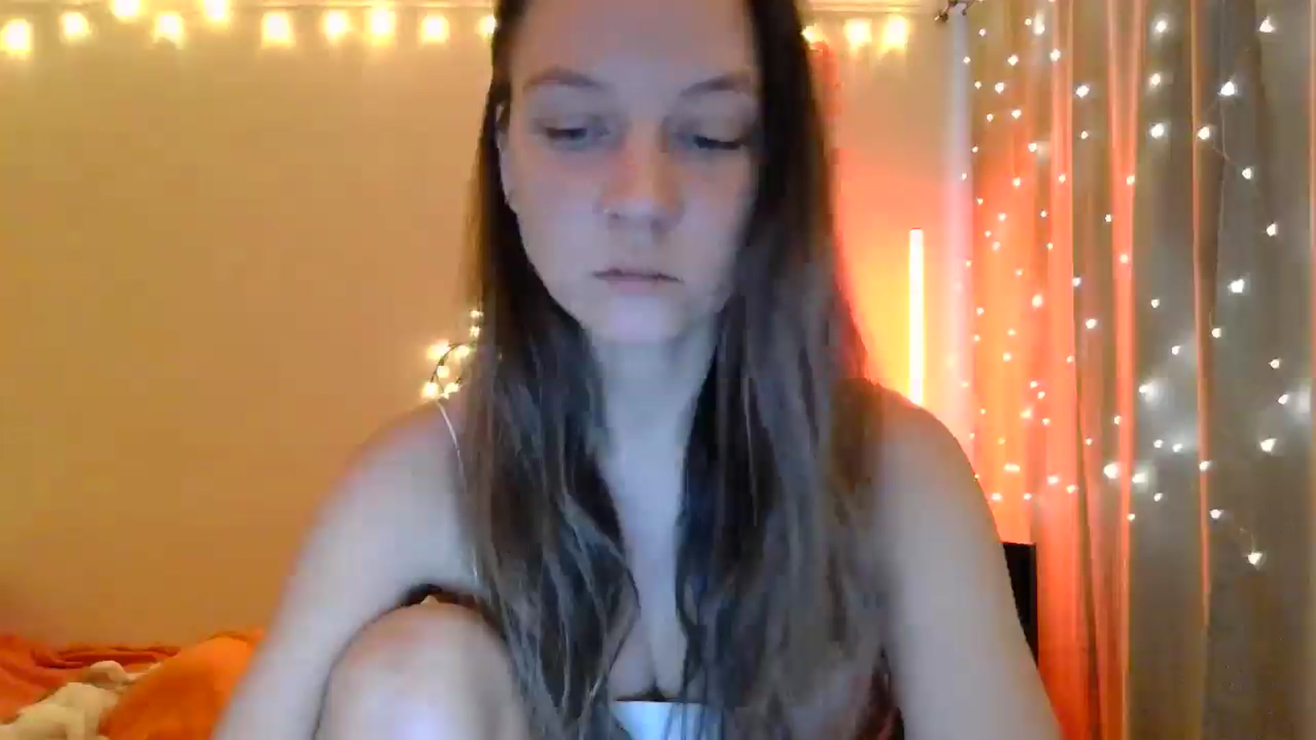 Gallery image thumbnail from Qi_ra's myfreecams stream on, 05/06/2025, 06:58 image 19 of 20