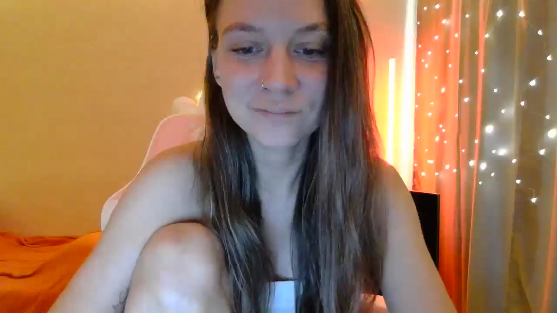 Gallery image thumbnail from Qi_ra's myfreecams stream on, 05/06/2025, 09:42 image 16 of 20