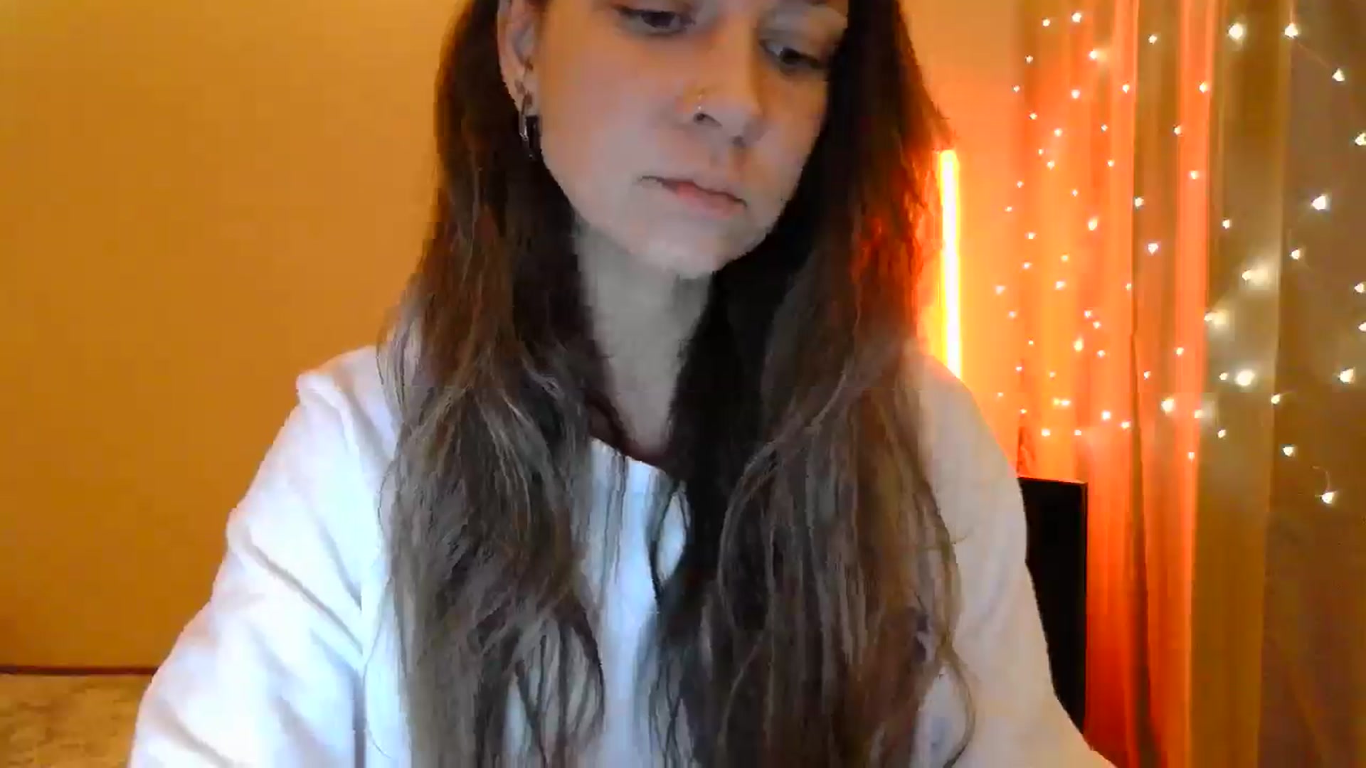 Gallery image thumbnail from Qi_ra's myfreecams stream on, 05/08/2025, 18:11 image 2 of 20