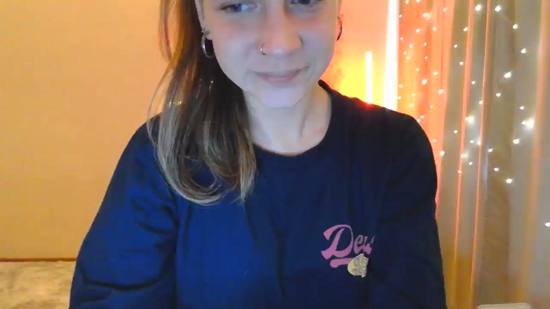 Gallery image thumbnail from Qi_ra's myfreecams stream on, 05/09/2025, 11:24 image 1 of 20