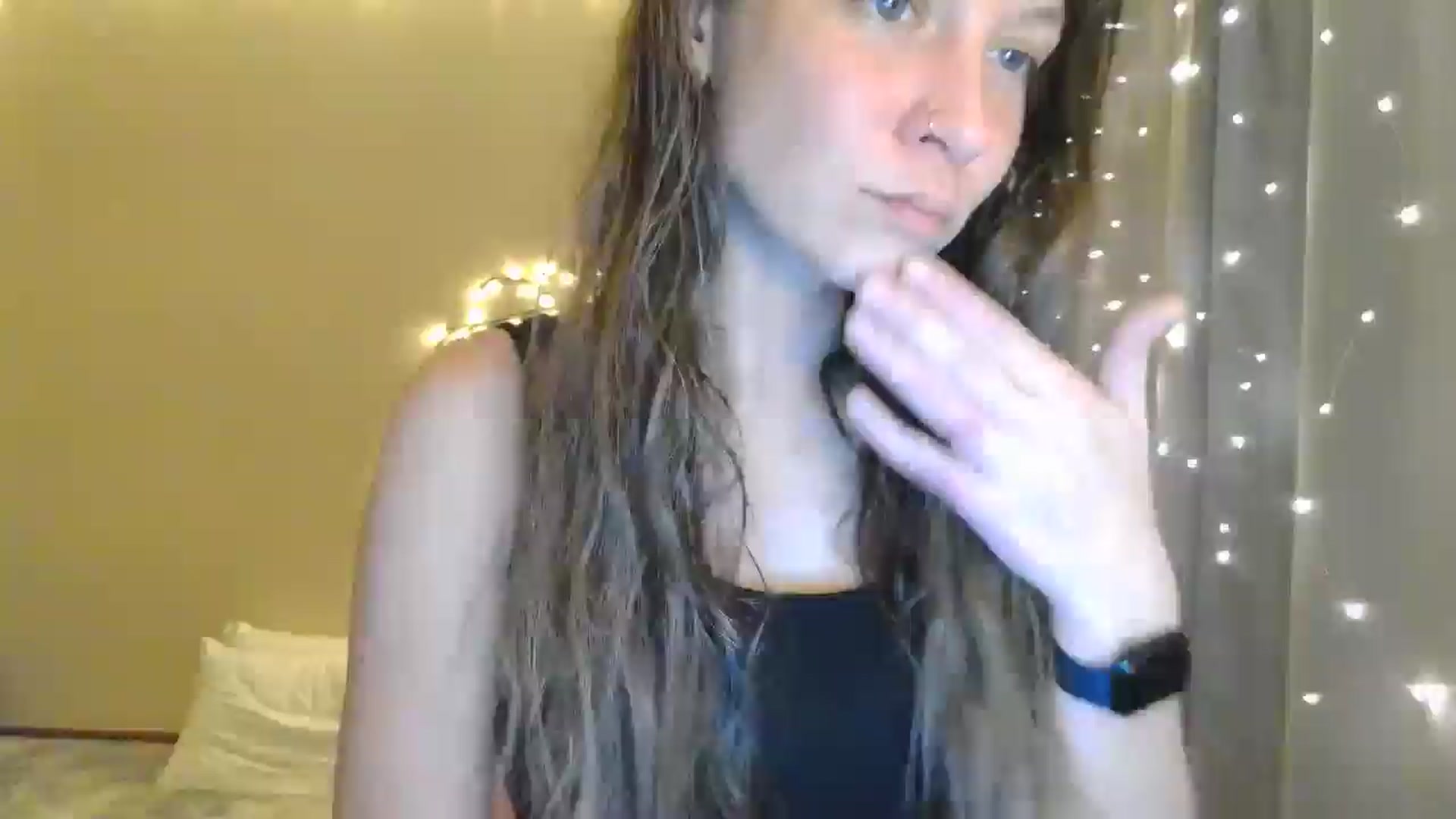 Gallery image thumbnail from Qi_ra's myfreecams stream on, 05/11/2025, 15:39 image 1 of 20