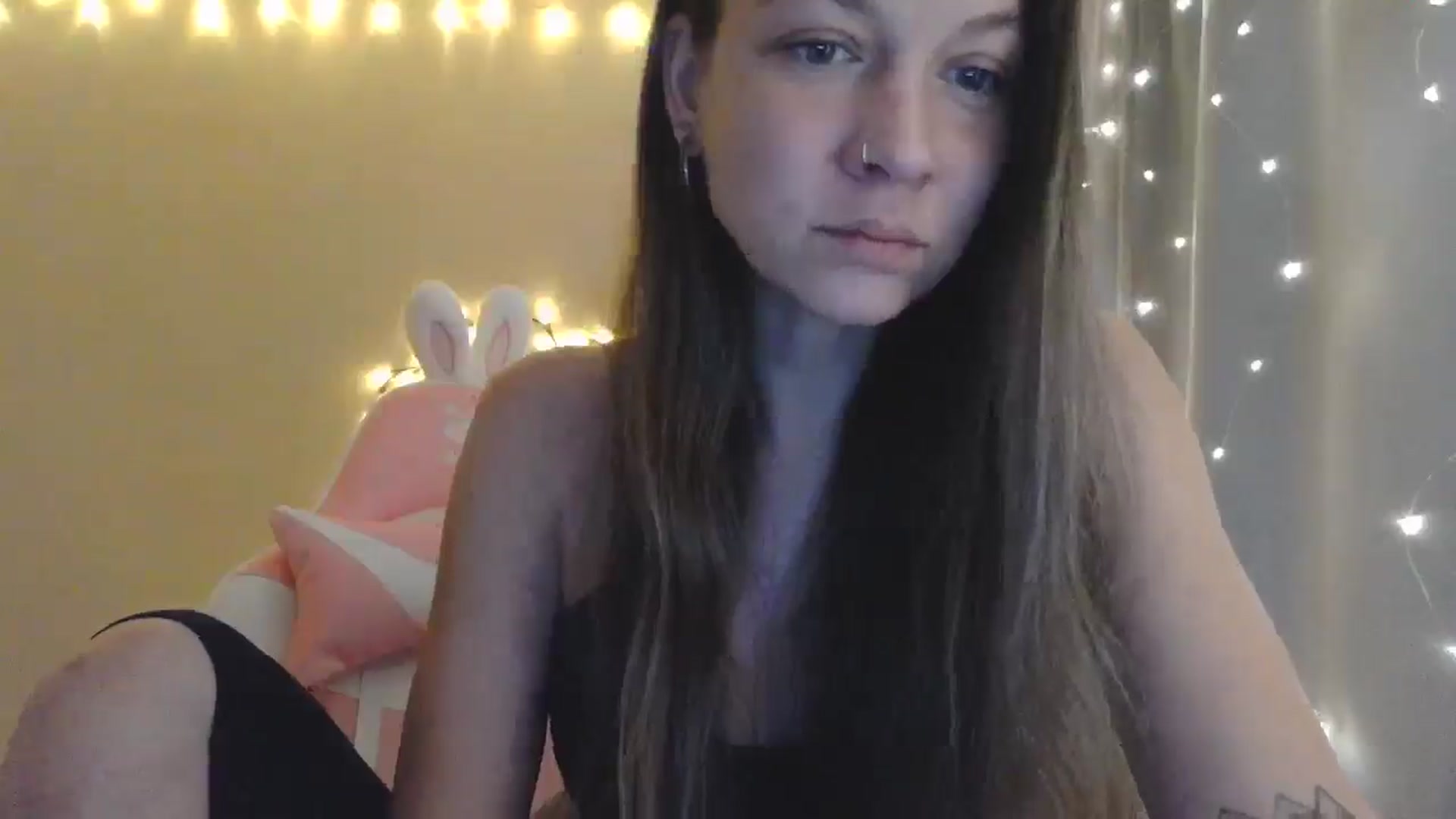 Gallery image thumbnail from Qi_ra's myfreecams stream on, 05/13/2025, 08:21 image 10 of 20