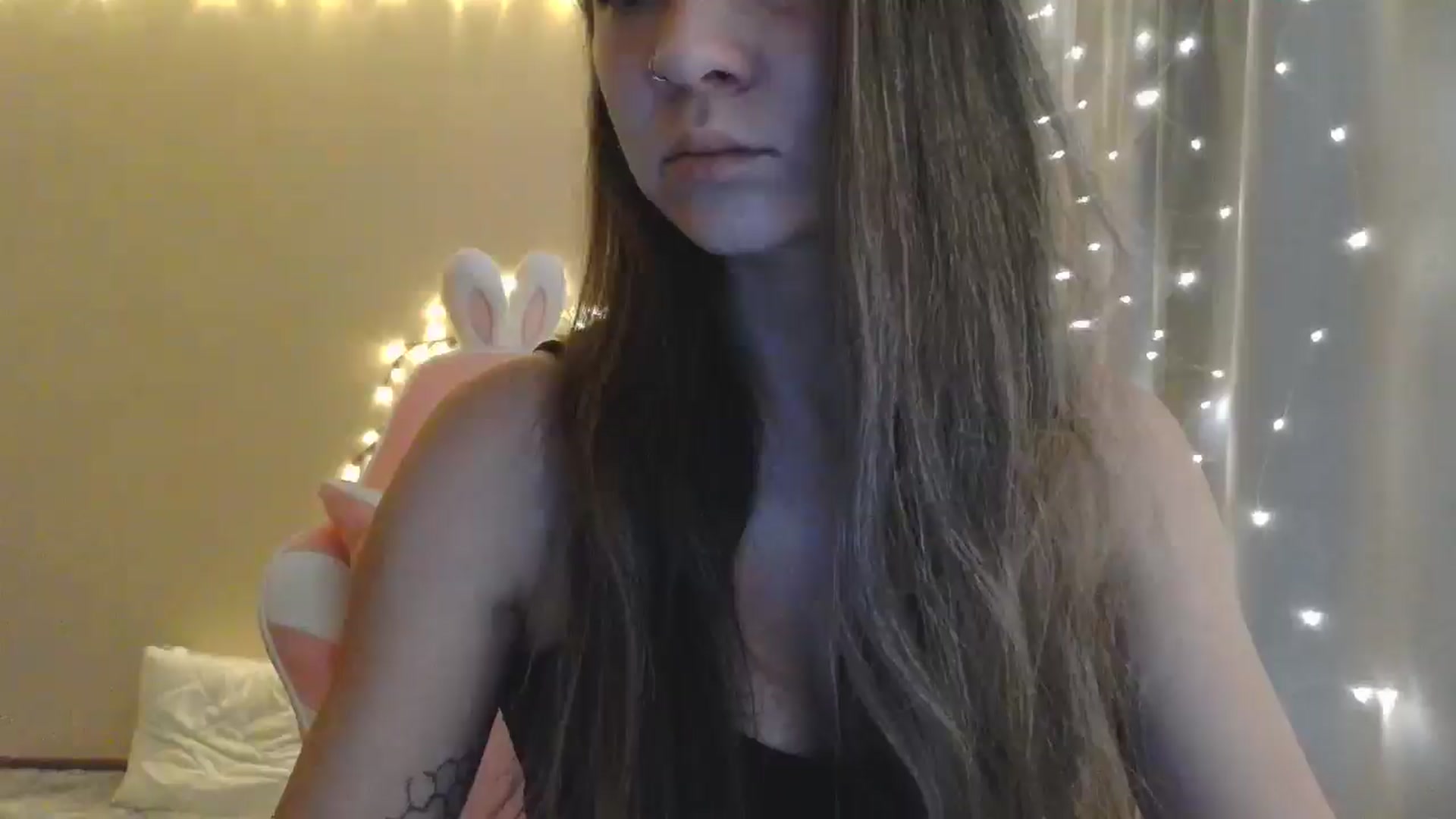 Gallery image thumbnail from Qi_ra's myfreecams stream on, 05/13/2025, 08:21 image 2 of 20