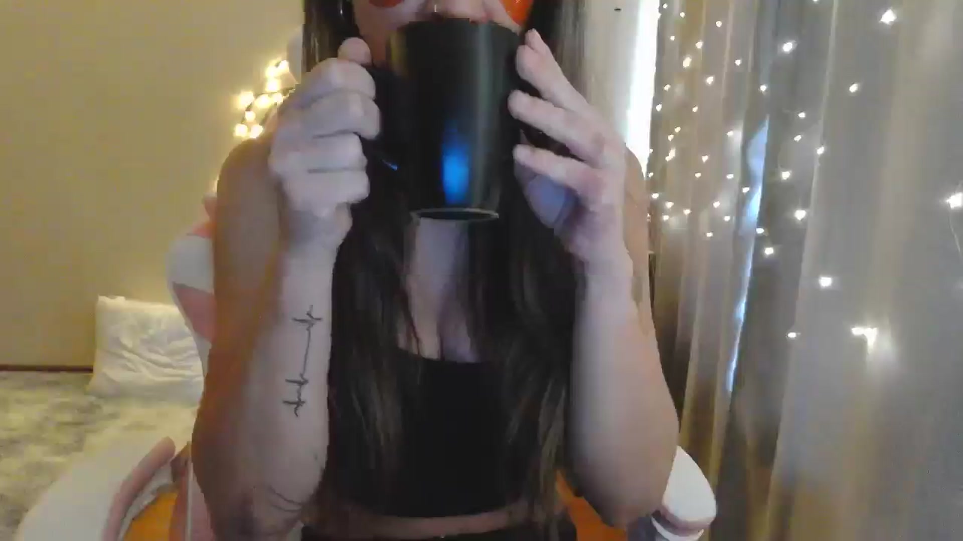 Gallery image thumbnail from Qi_ra's myfreecams stream on, 05/13/2025, 10:01 image 3 of 20