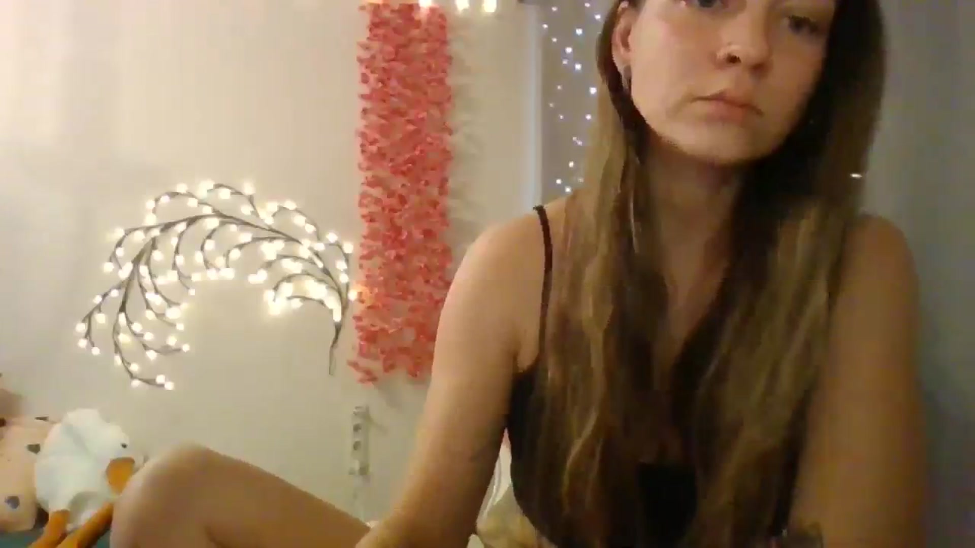 Gallery image thumbnail from Qi_ra's myfreecams stream on, 06/09/2025, 17:37 image 4 of 20