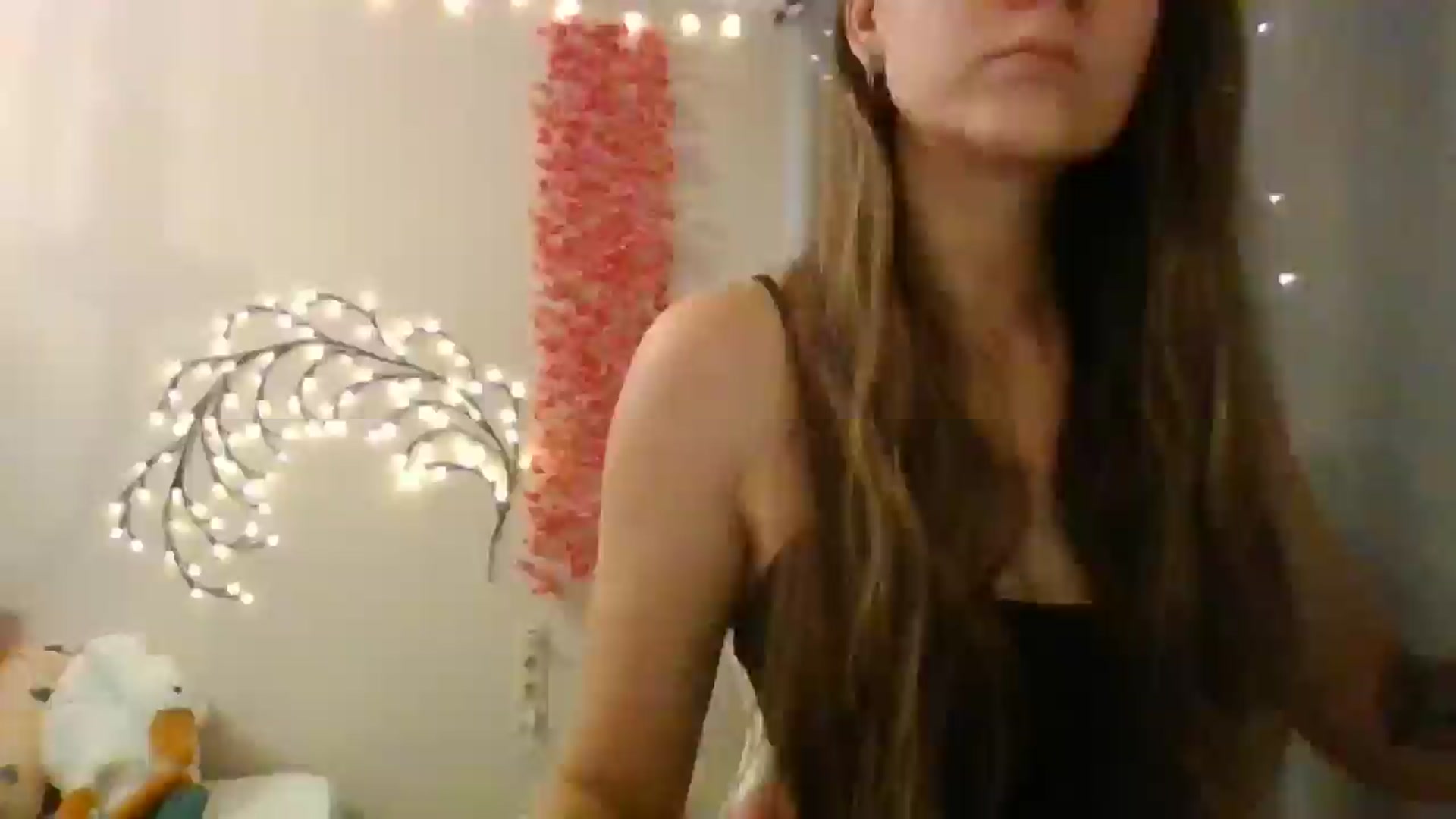 Gallery image thumbnail from Qi_ra's myfreecams stream on, 06/09/2025, 17:37 image 3 of 20