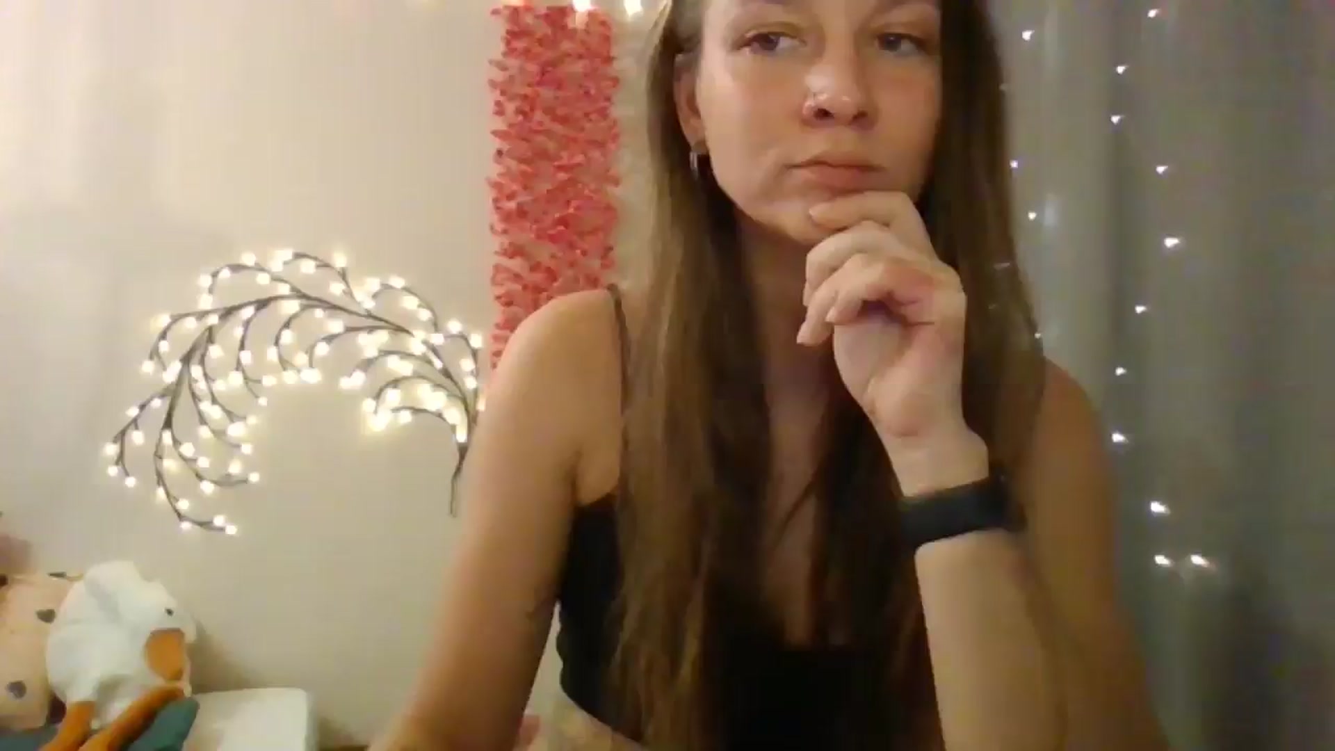 Gallery image thumbnail from Qi_ra's myfreecams stream on, 06/09/2025, 17:37 image 12 of 20