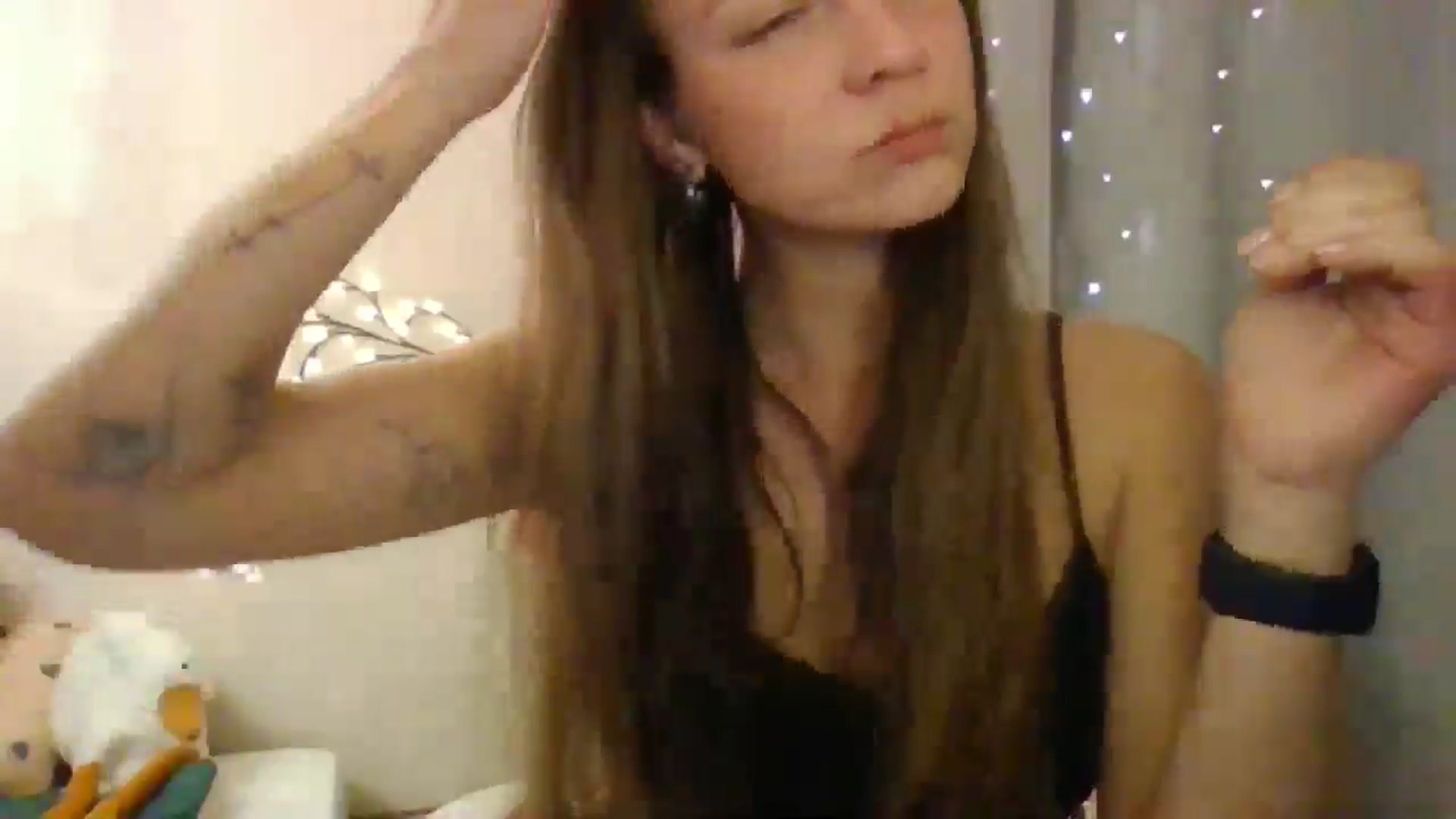 Gallery image thumbnail from Qi_ra's myfreecams stream on, 06/09/2025, 17:37 image 6 of 20