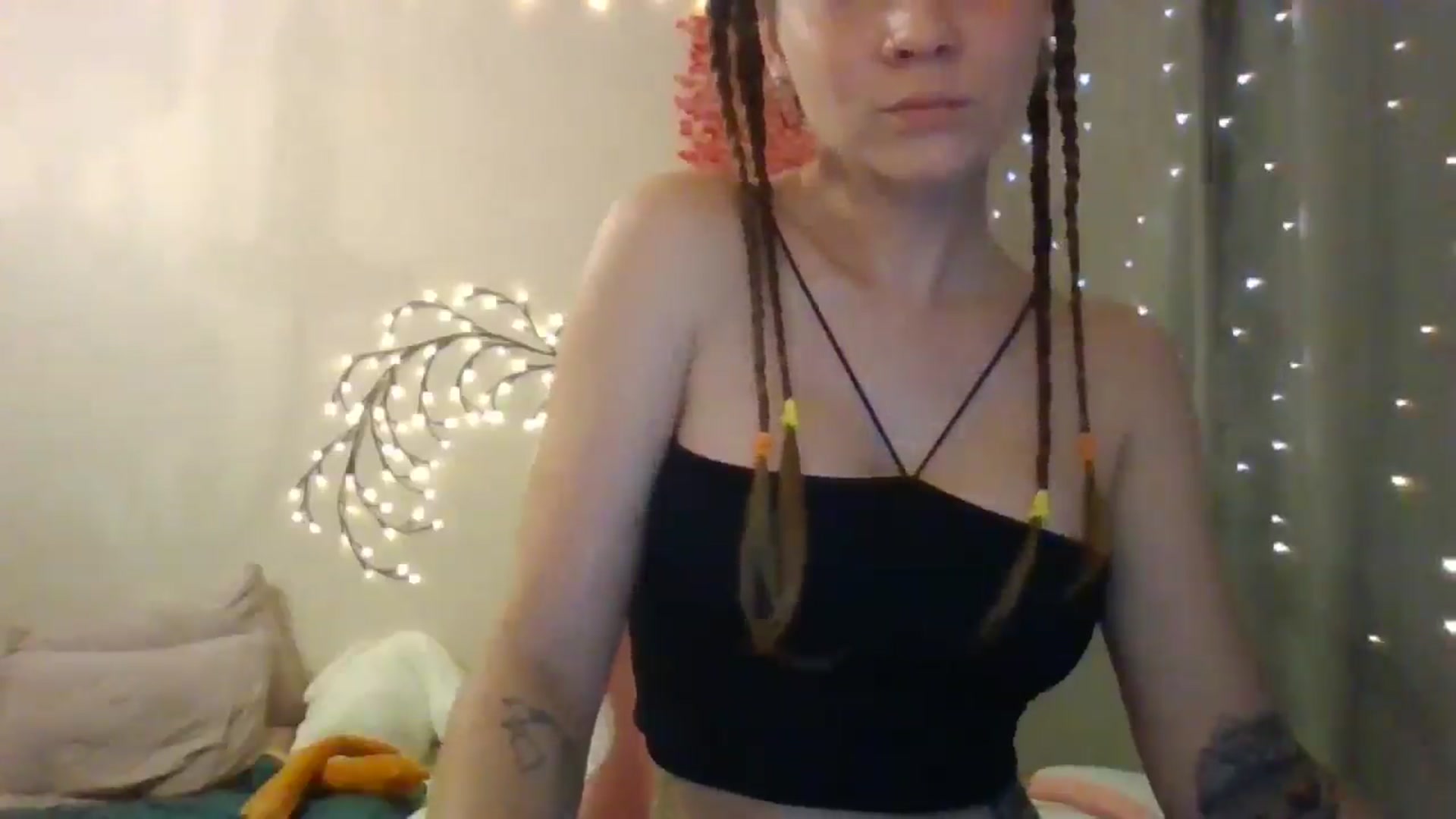 Gallery image thumbnail from Qi_ra's myfreecams stream on, 06/11/2025, 16:07 image 3 of 20