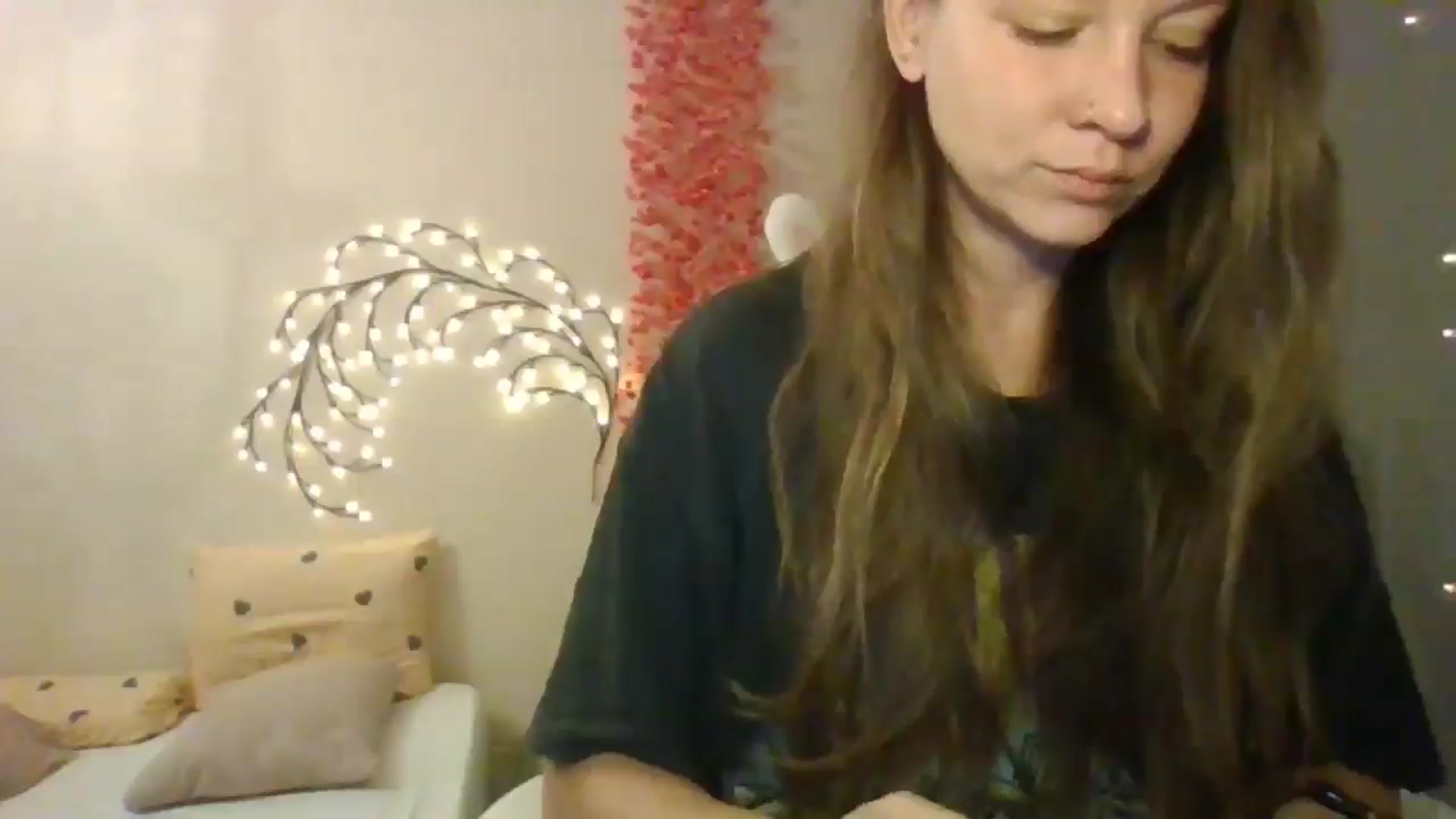 Gallery image thumbnail from Qi_ra's myfreecams stream on, 06/14/2025, 08:41 image 10 of 20