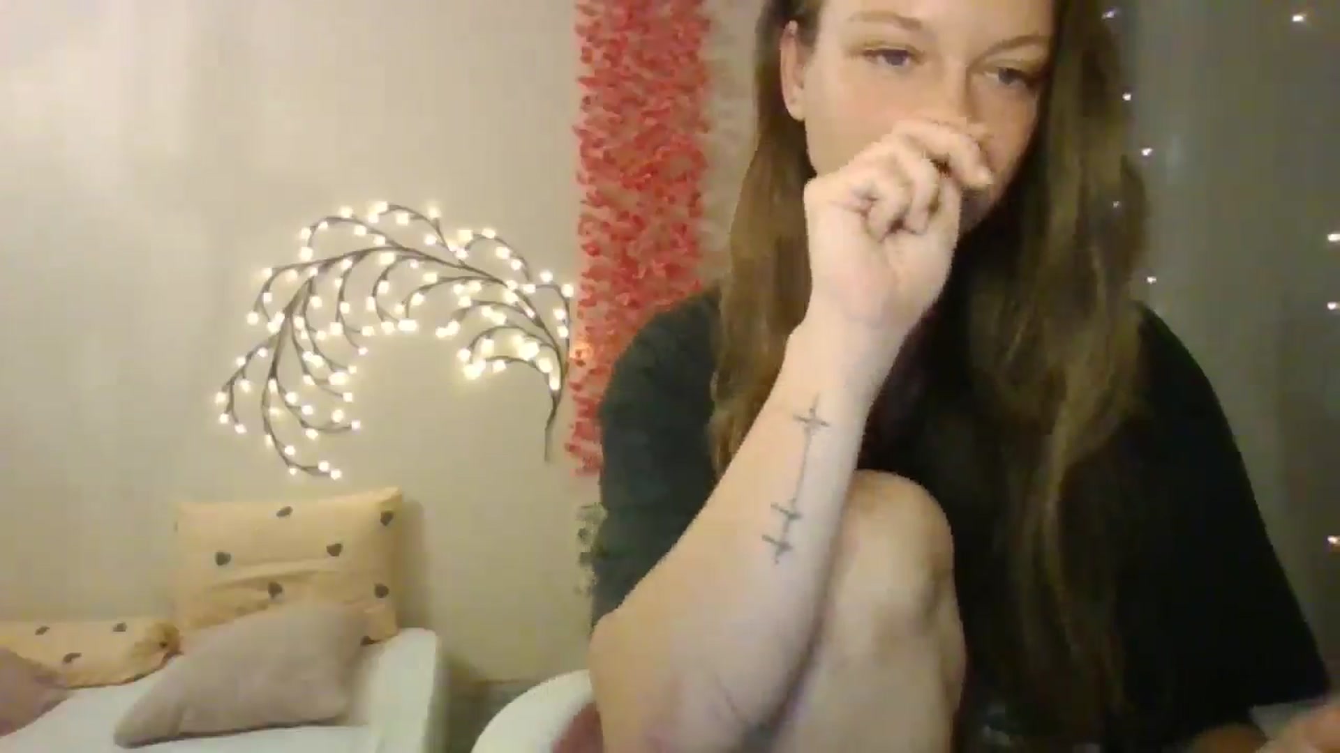 Gallery image thumbnail from Qi_ra's myfreecams stream on, 06/14/2025, 08:41 image 5 of 20