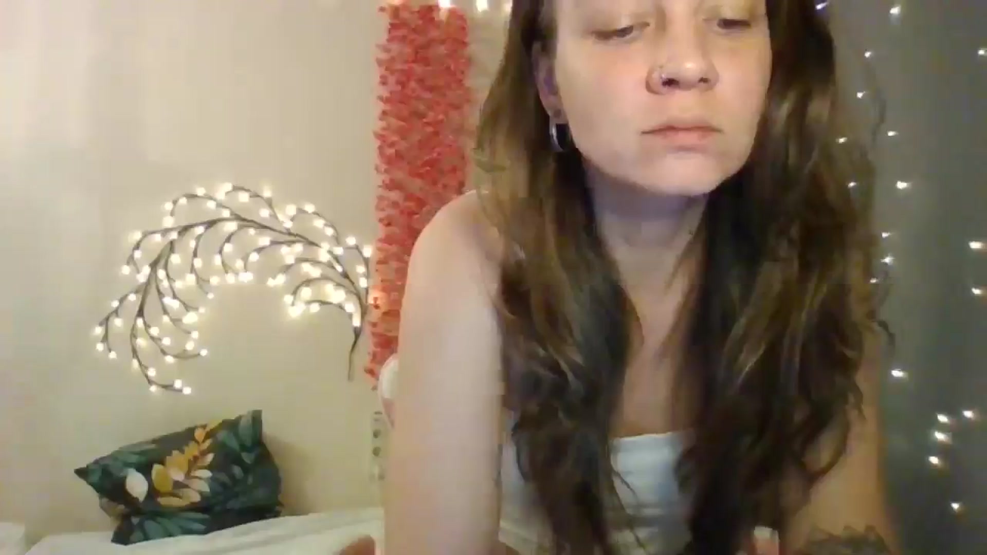 Gallery image thumbnail from Qi_ra's myfreecams stream on, 07/01/2025, 07:51 image 2 of 20