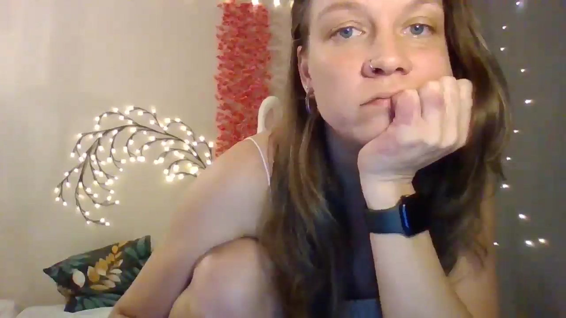 Gallery image thumbnail from Qi_ra's myfreecams stream on, 07/01/2025, 09:35 image 6 of 20