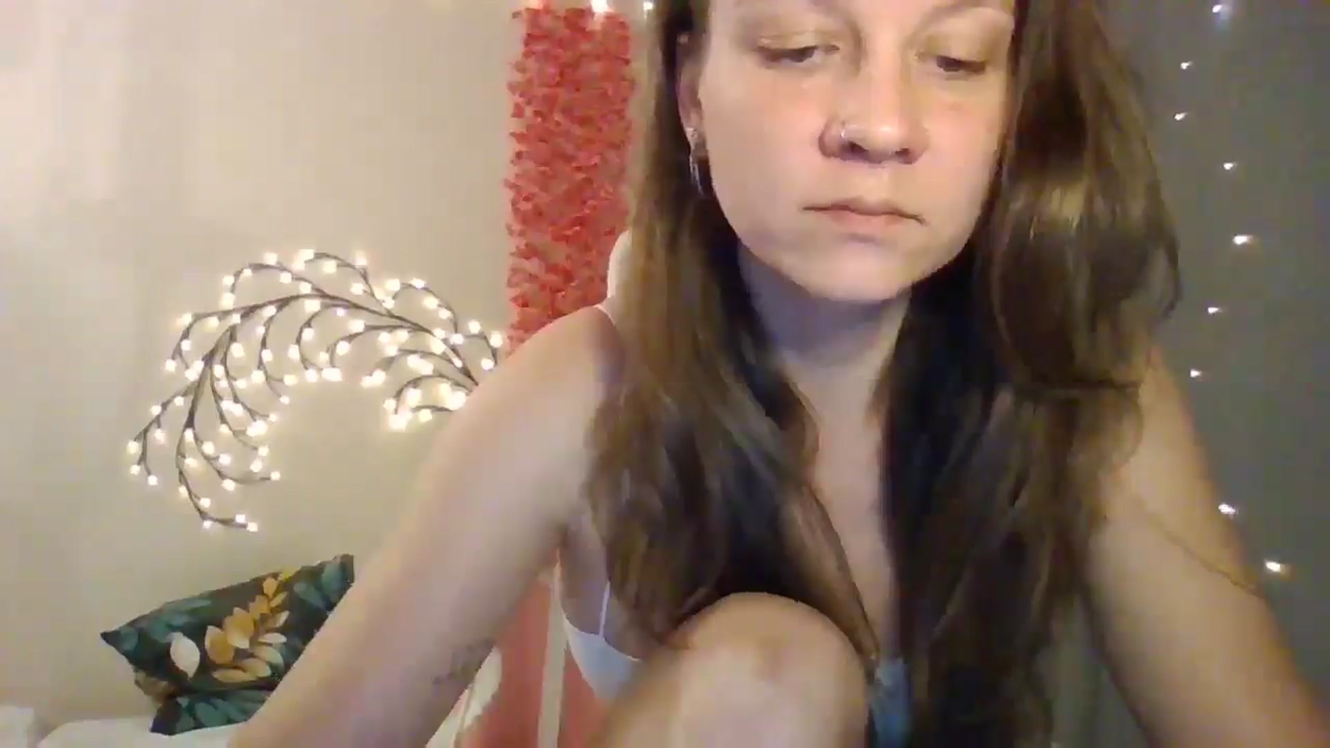 Gallery image thumbnail from Qi_ra's myfreecams stream on, 07/01/2025, 09:35 image 8 of 20