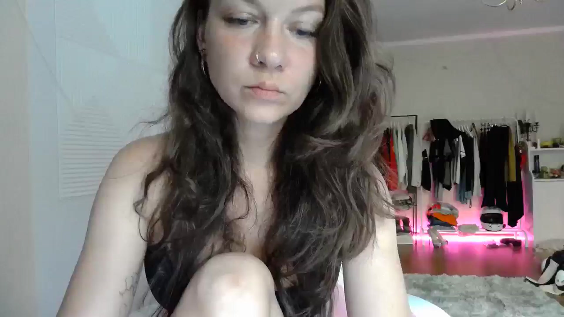 Gallery image thumbnail from Qi_ra's myfreecams stream on, 07/30/2025, 07:48 image 9 of 20