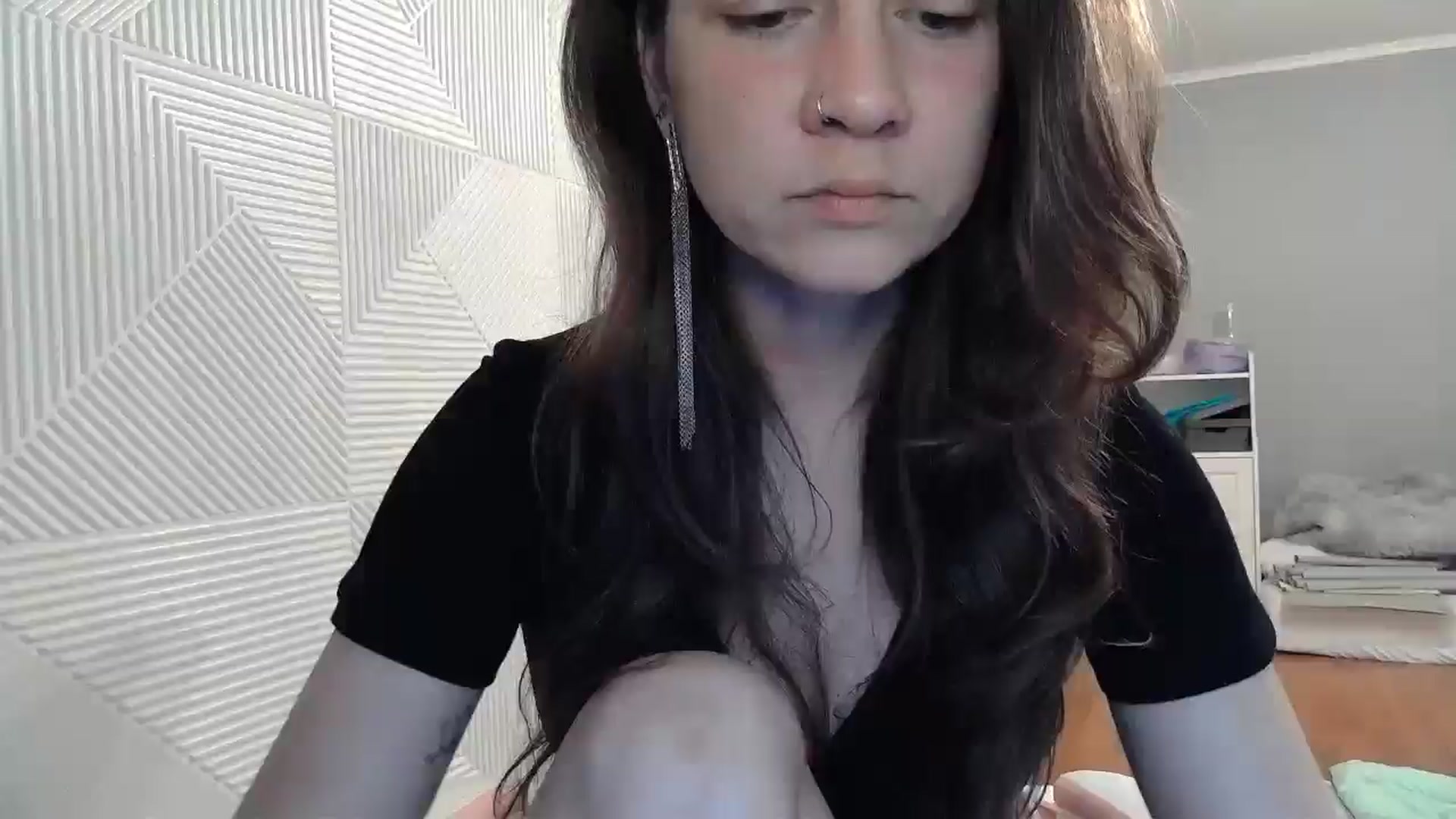 Gallery image thumbnail from Qi_ra's myfreecams stream on, 08/21/2025, 07:01 image 3 of 20
