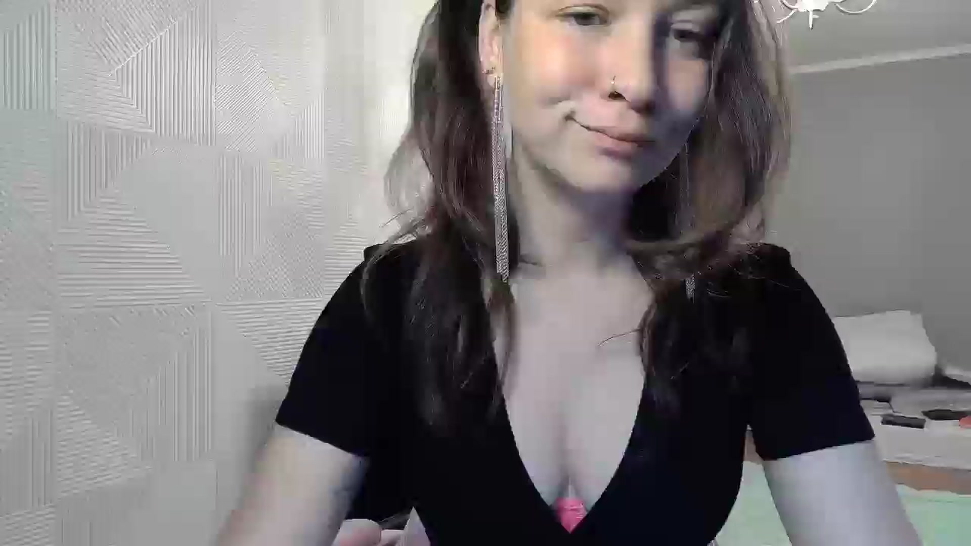 Gallery image thumbnail from Qi_ra's myfreecams stream on, 08/23/2025, 05:56 image 7 of 20